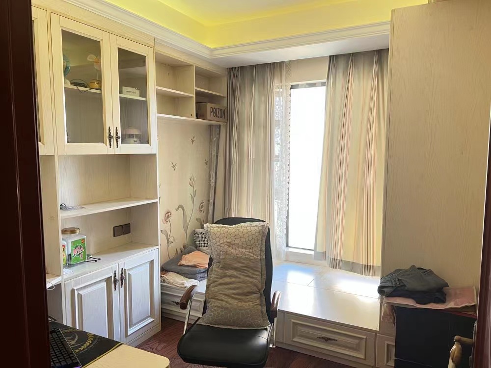 佳兆业金域天下二期 4室2厅2卫 110.0万 佳兆业金域天下二期 4室2厅2卫 110.0万室内图