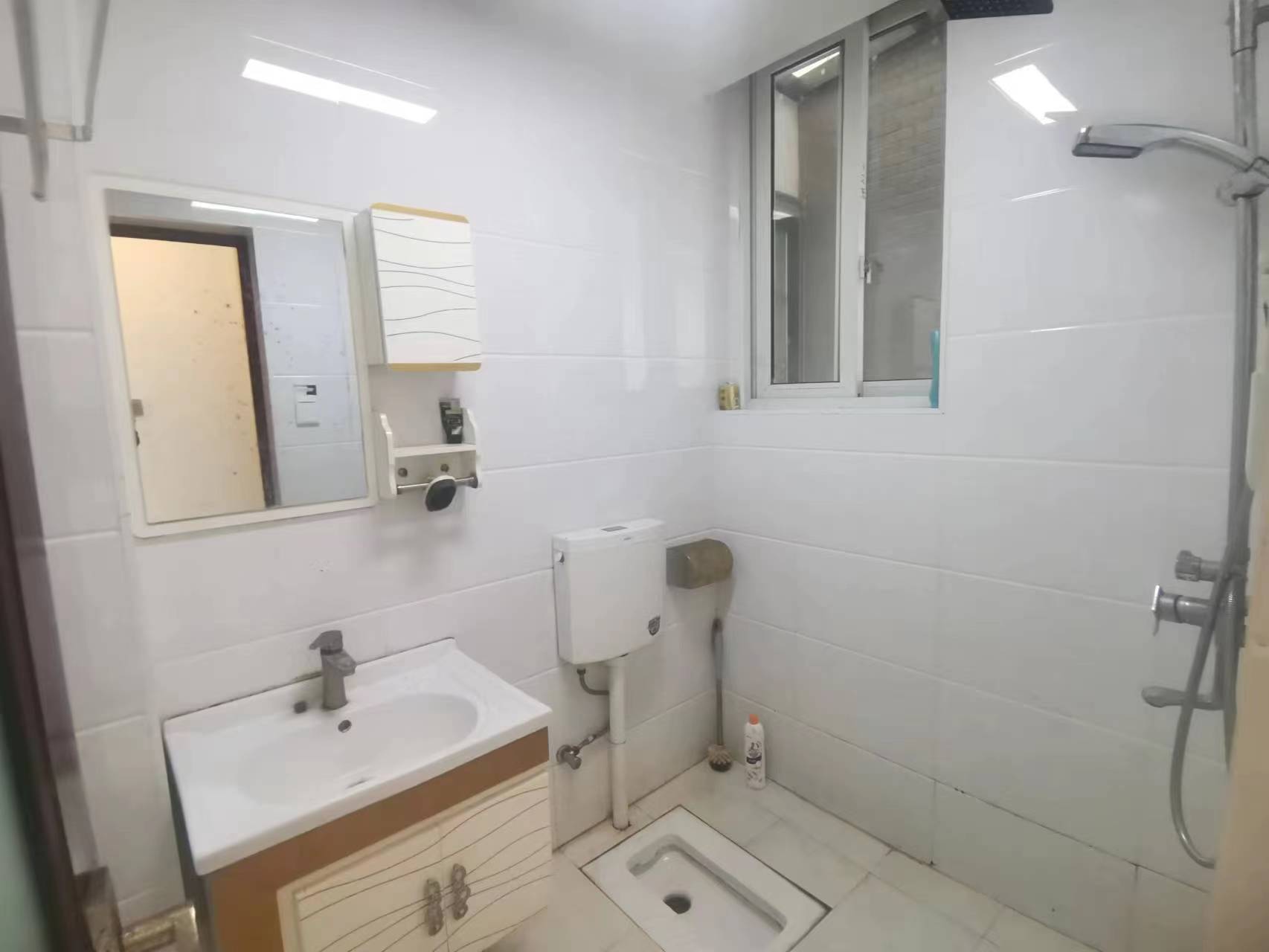 蓝筹公寓二期2-3栋 1室1厅1卫 26.5万 蓝筹公寓二期2-3栋 1室1厅1卫 26.5万室内图