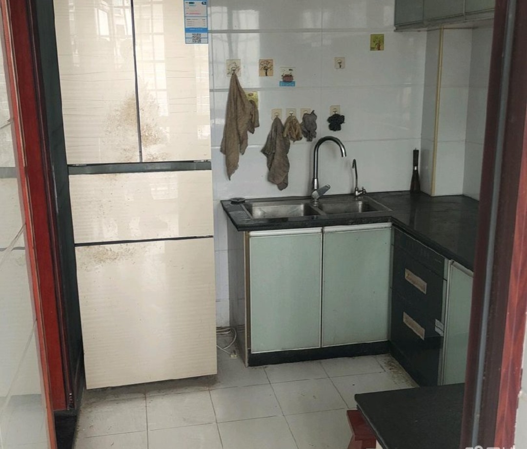 龙凤东宫  0室0厅0卫   2000.00元/月室内图