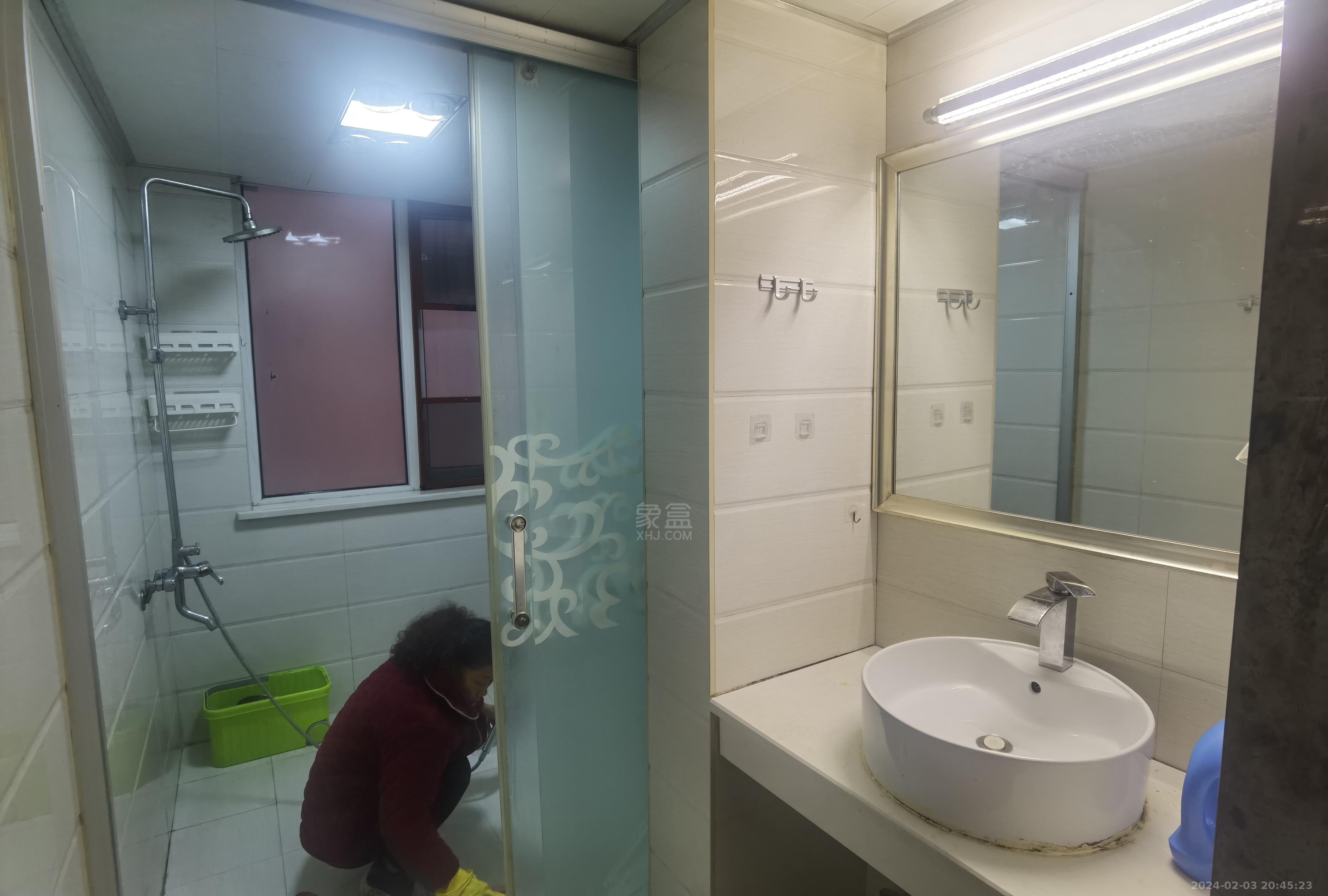 湘江名都  3室2厅1卫   1900.00元/月室内图