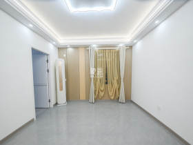 湖南省歌舞剧院宿舍  3室2厅1卫   99.80万