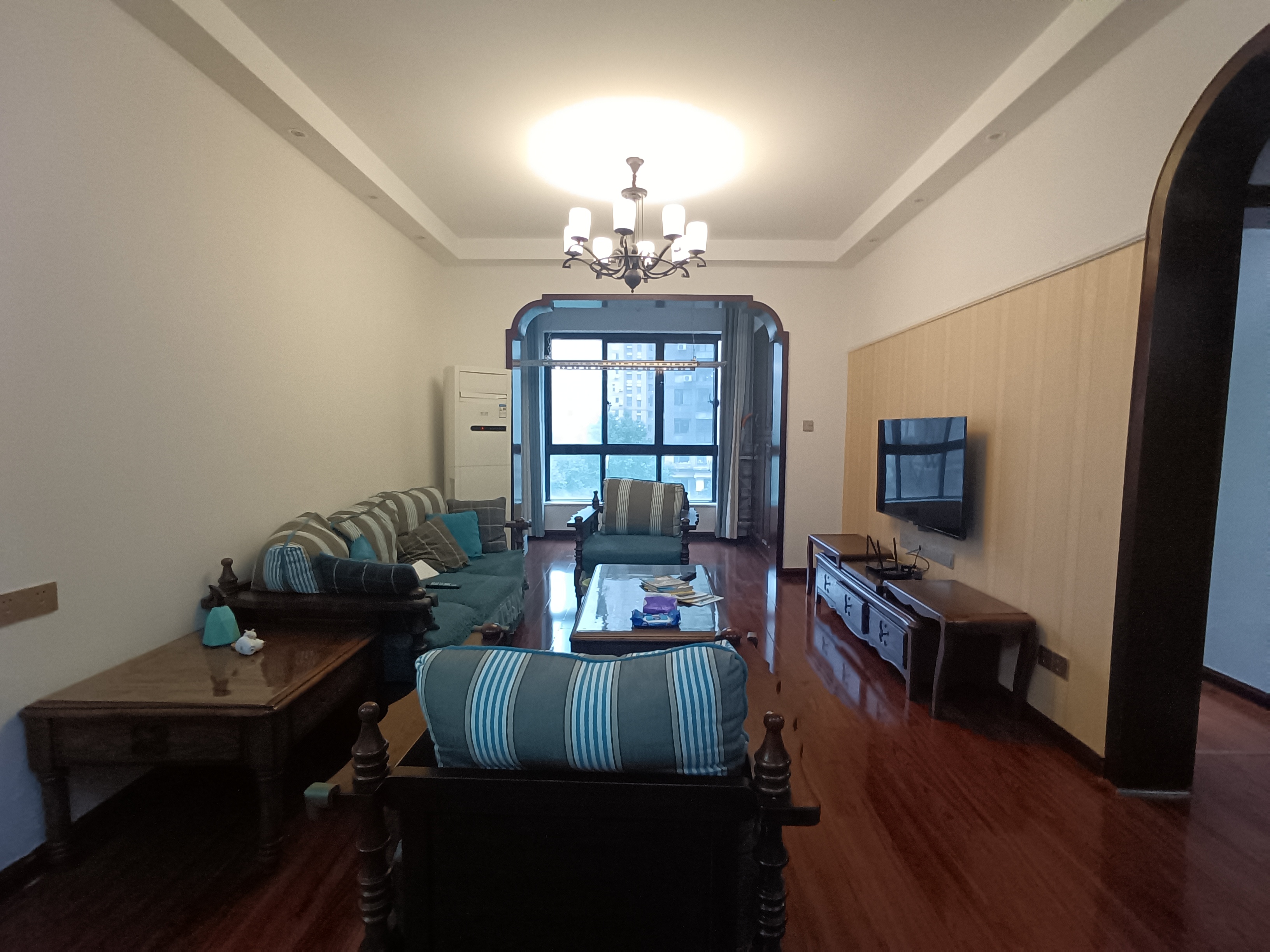 湘银星城 2室2厅1卫 68.0万 湘银星城 2室2厅1卫 68.0万室内图