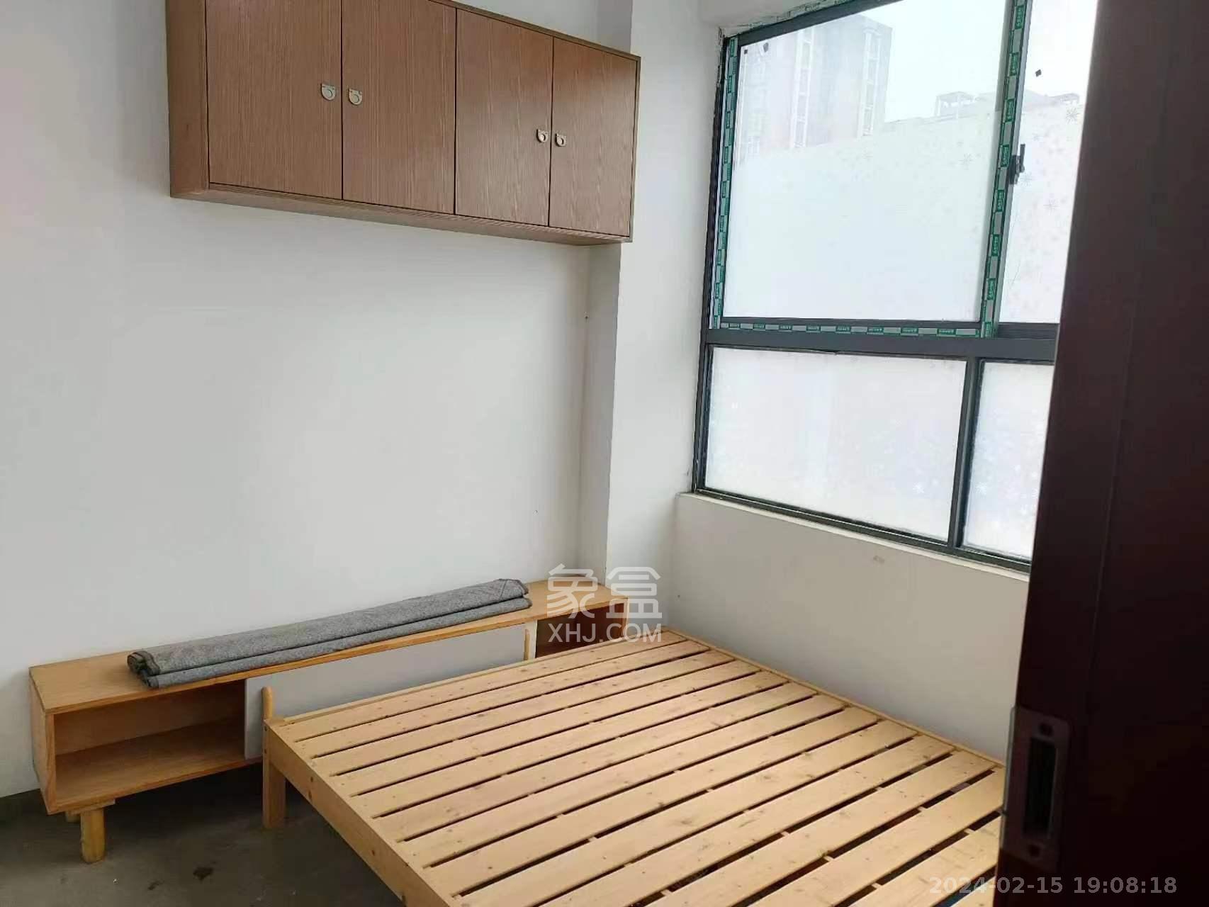 佳美紫郡  3室2厅2卫   1500.00元/月室内图
