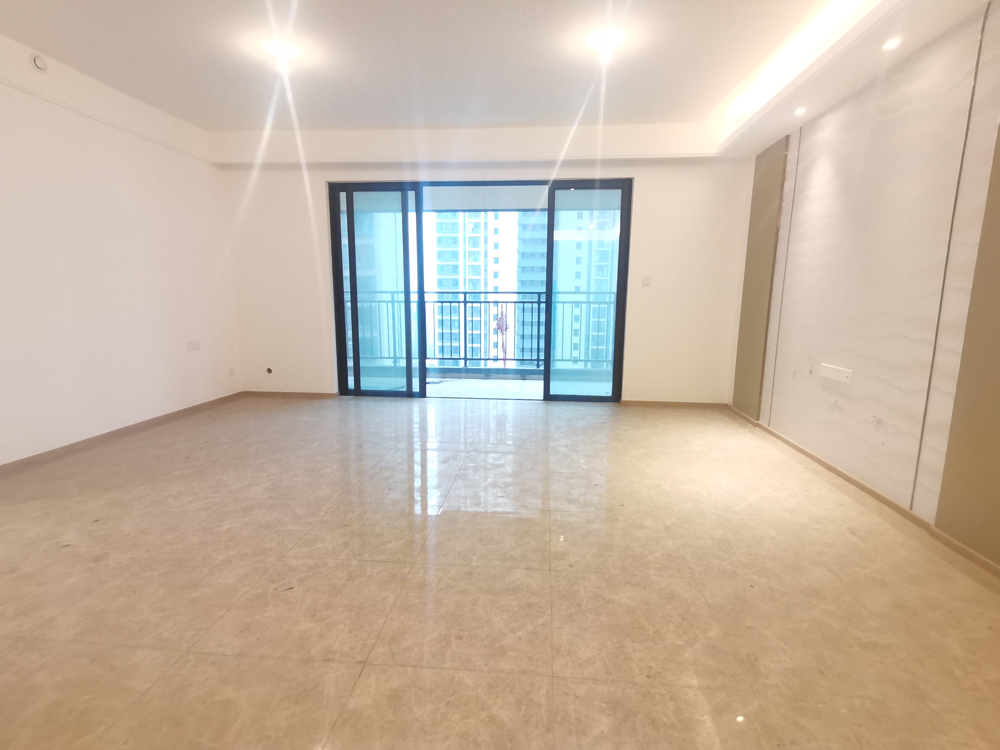 金茂如茂苑 3室2厅2卫 67.0万 金茂如茂苑 3室2厅2卫 67.0万室内图