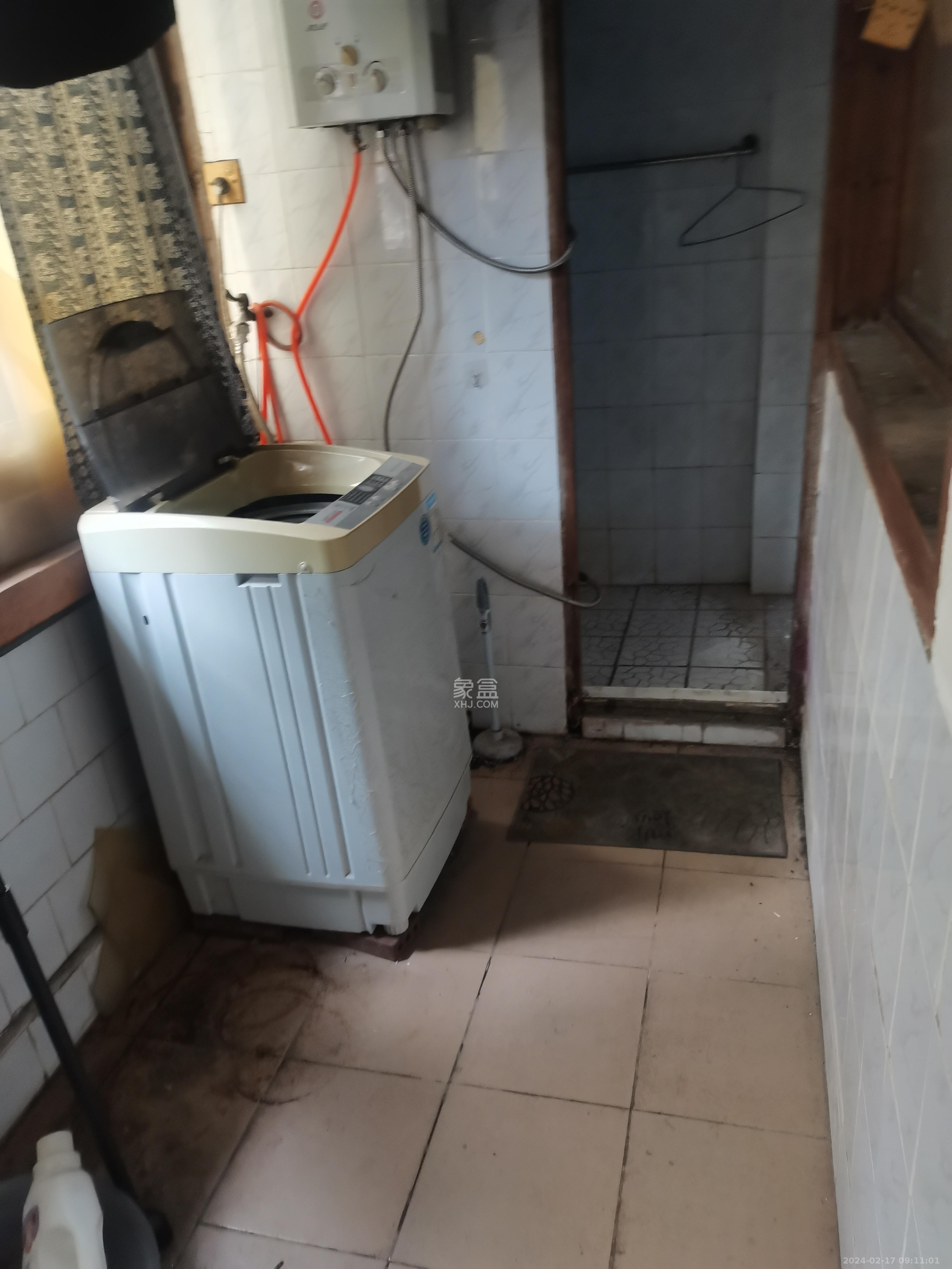 湖橡宿舍  2室1厅1卫   980.00元/月室内图1