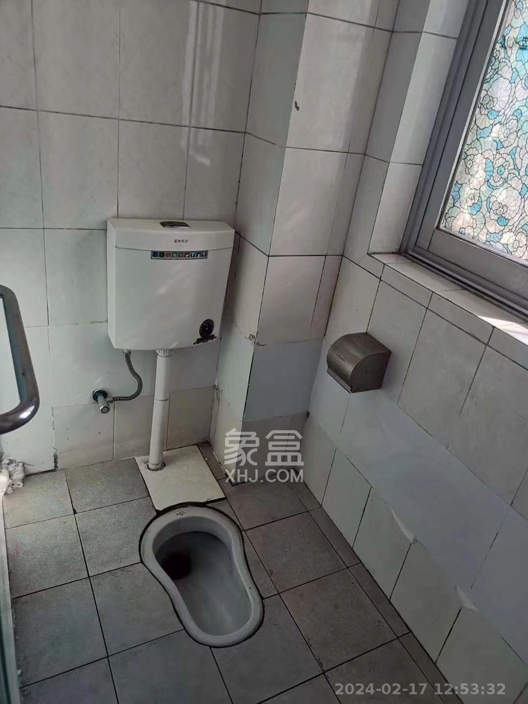 省卫生厅机关大院  3室1厅1卫   2600.00元/月室内图