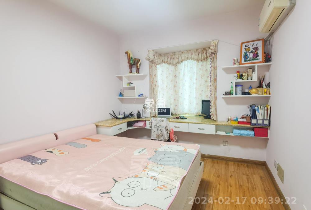 天顺楼  3室2厅2卫   2100.00元/月室内图