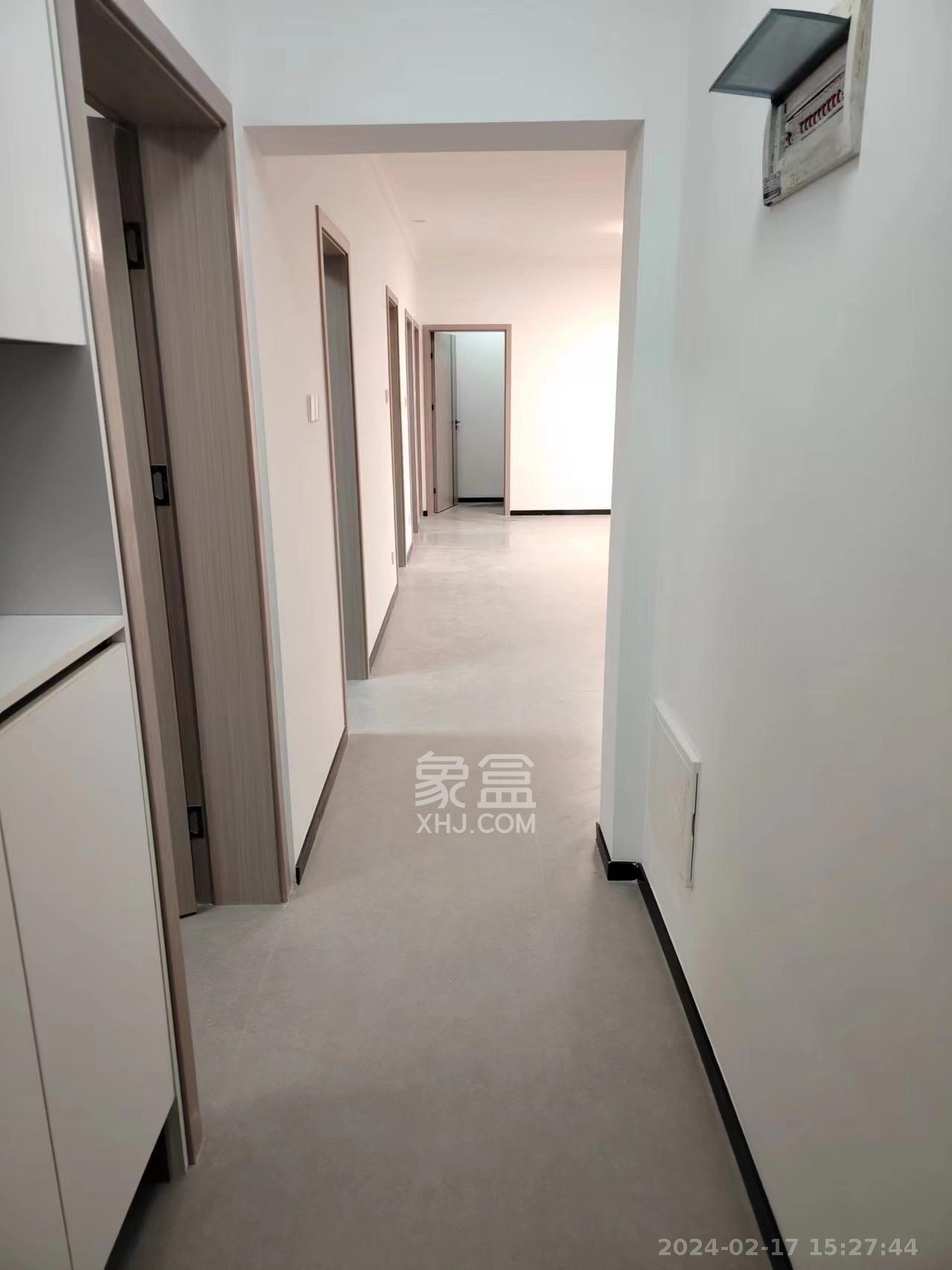 润和又一城  4室2厅2卫   2100.00元/月室内图1