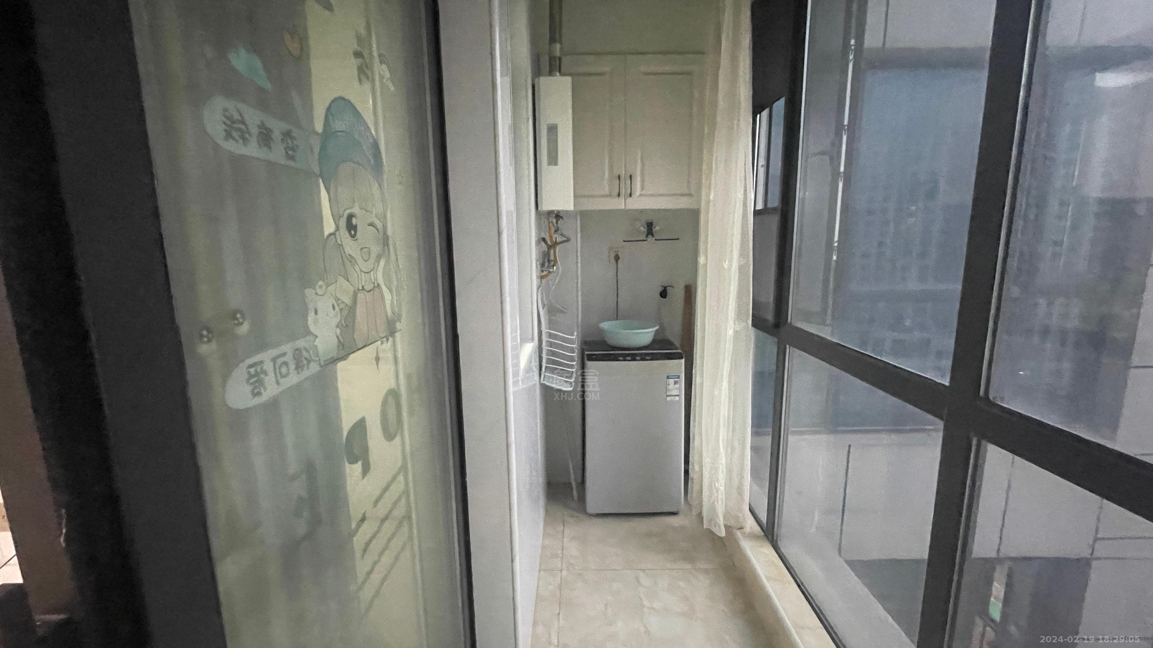 中泰财富湘江  1室1厅1卫   1500.00元/月室内图1