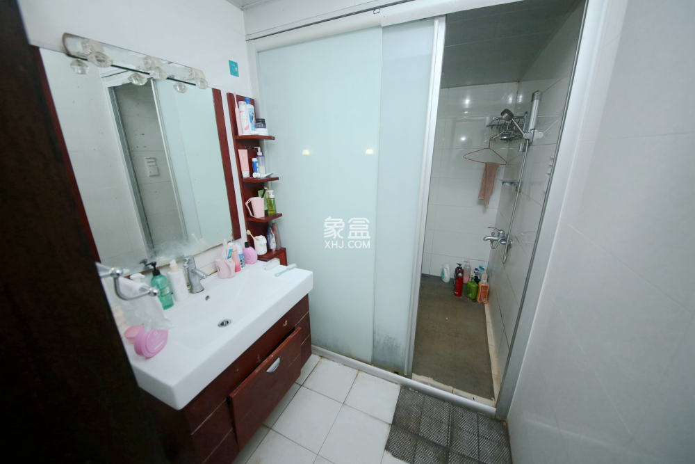 三王麗都  3室2廳2衛(wèi)   182.00萬(wàn)