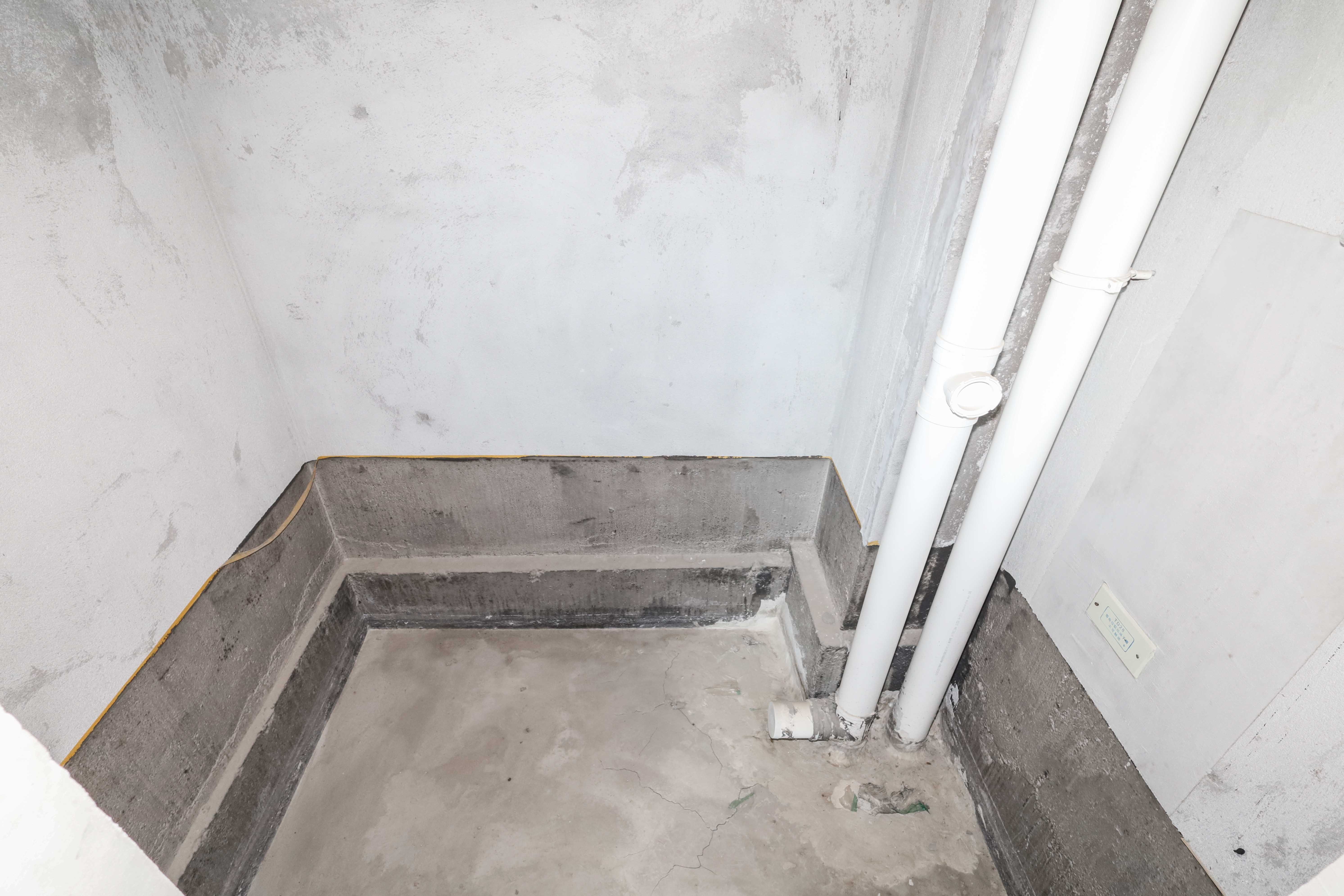 建发央著  4室2厅2卫   305.00万卫生间