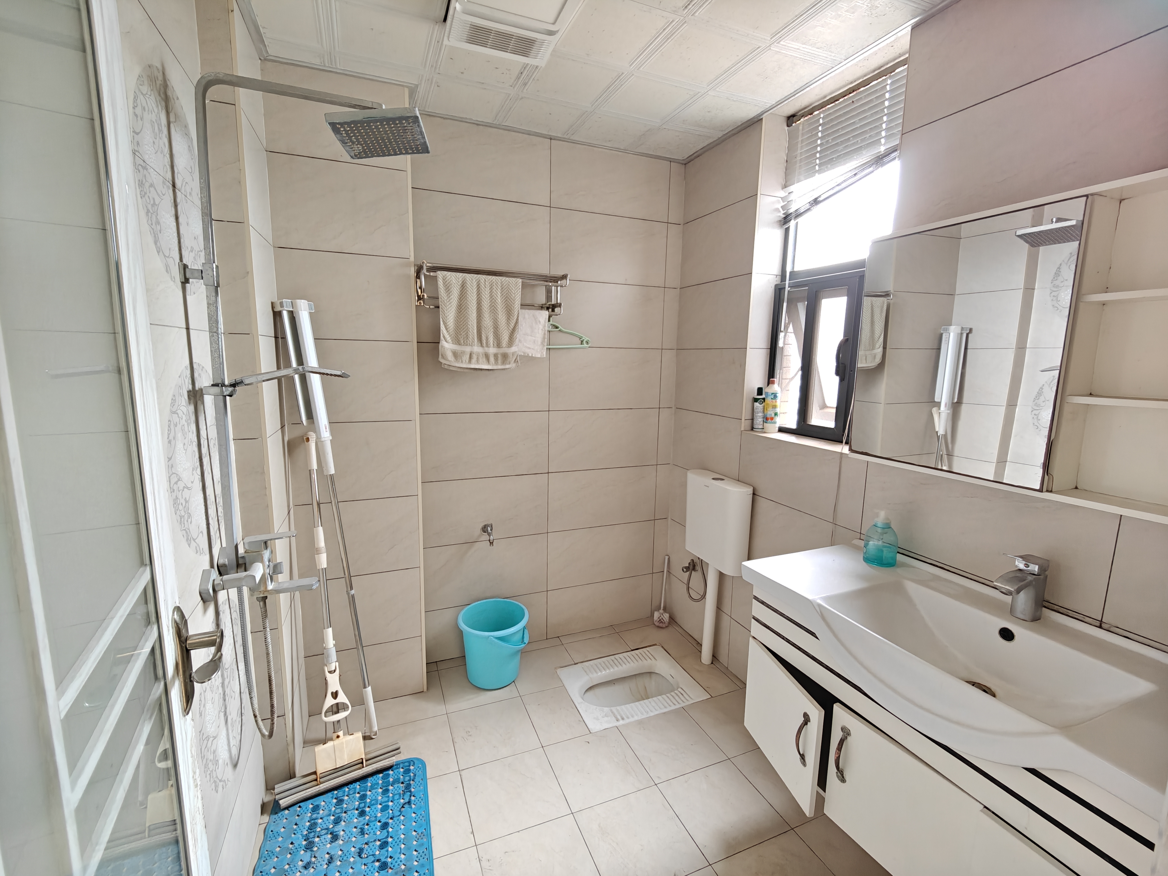 美的城一期 4室2厅2卫 59.8万 美的城一期 4室2厅2卫 59.8万室内图