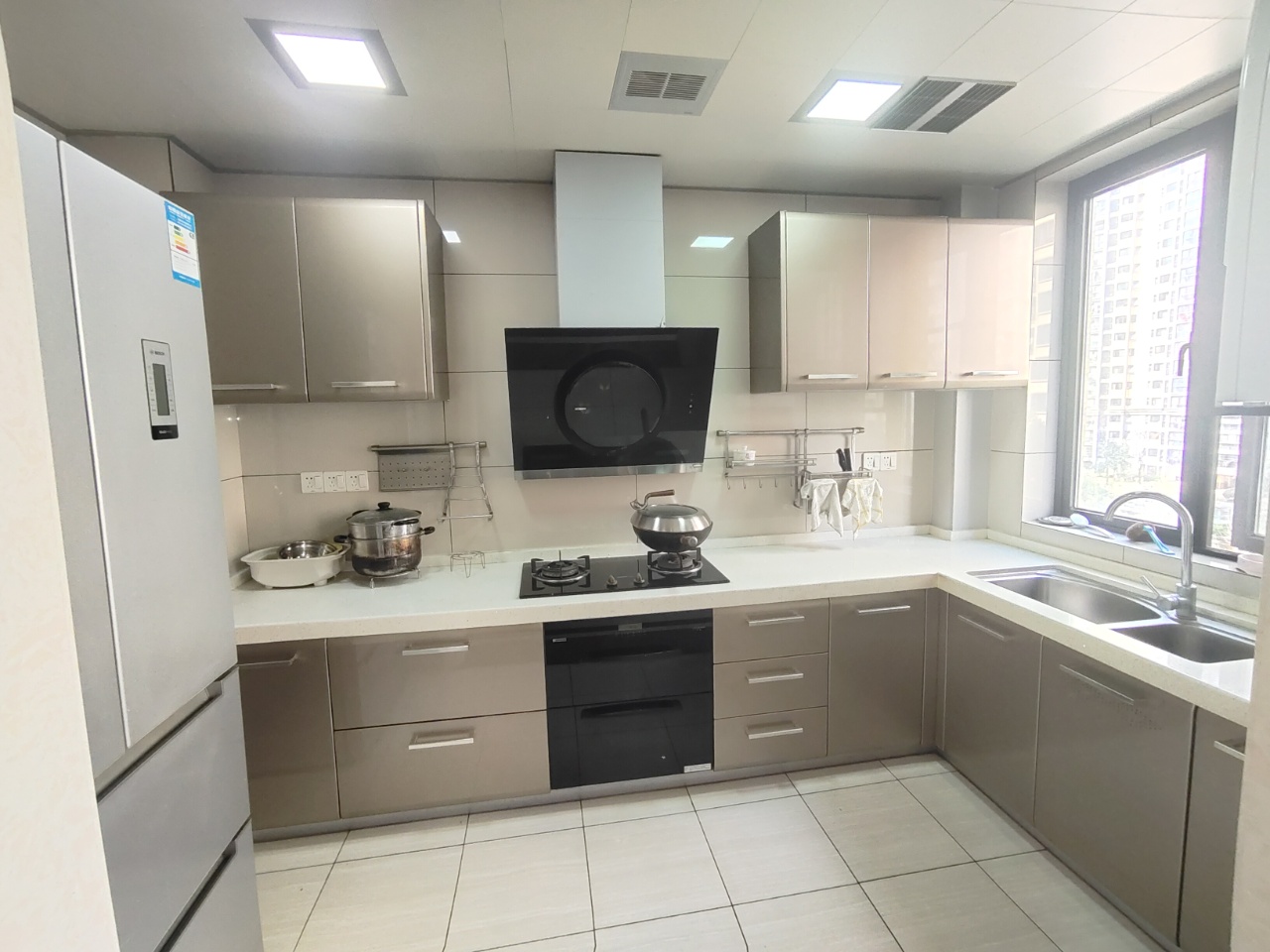 新桂广场 4室2厅2卫 92.8万 新桂广场 4室2厅2卫 92.8万室内图