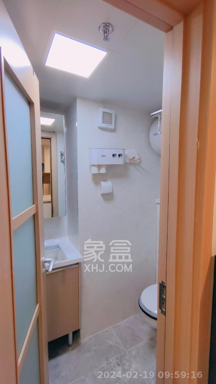 卓越浅水湾  1室1厅1卫    2400.0元/月室内图