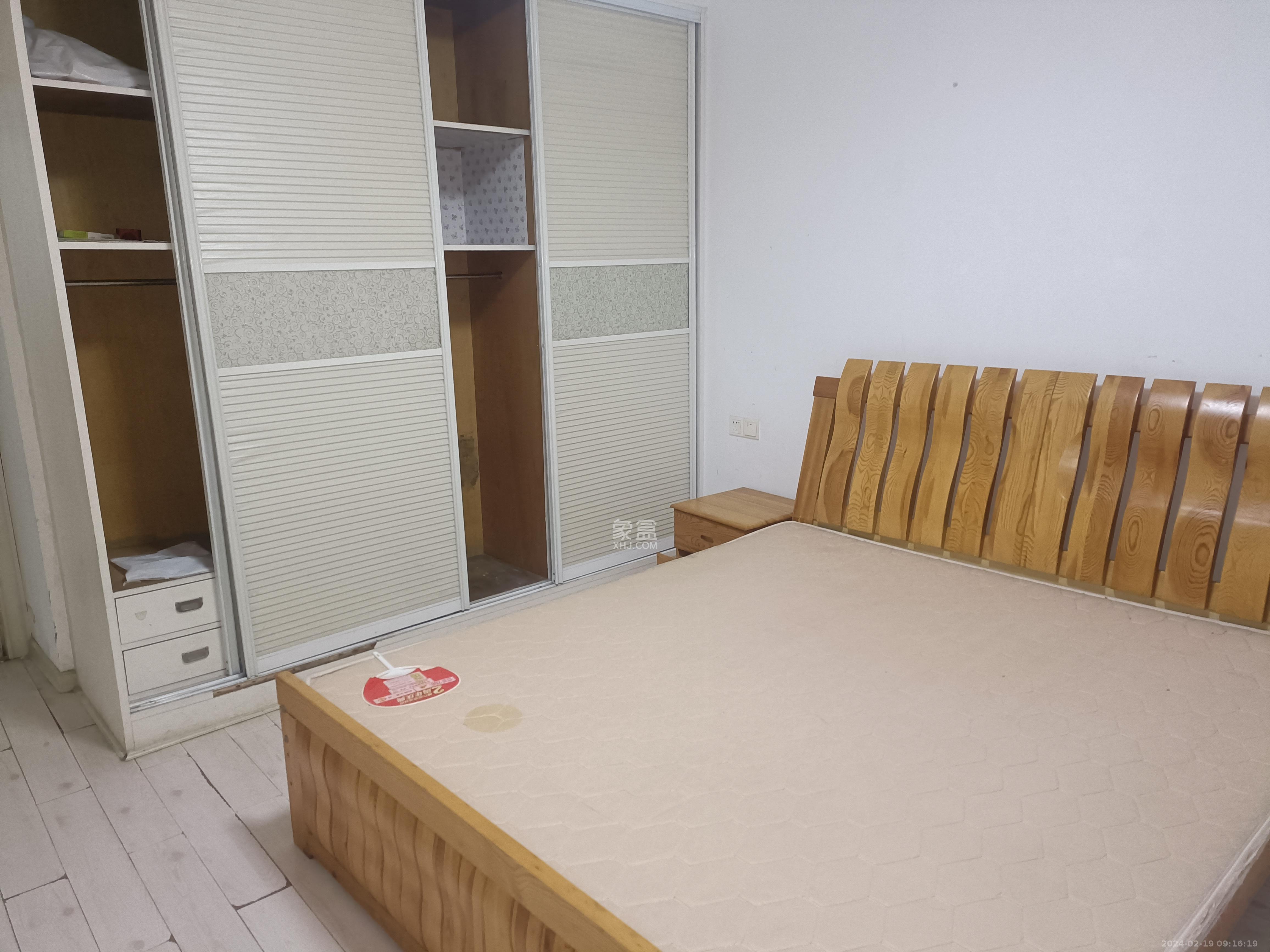 博雅湘水湾  2室2厅1卫   1300.00元/月室内图