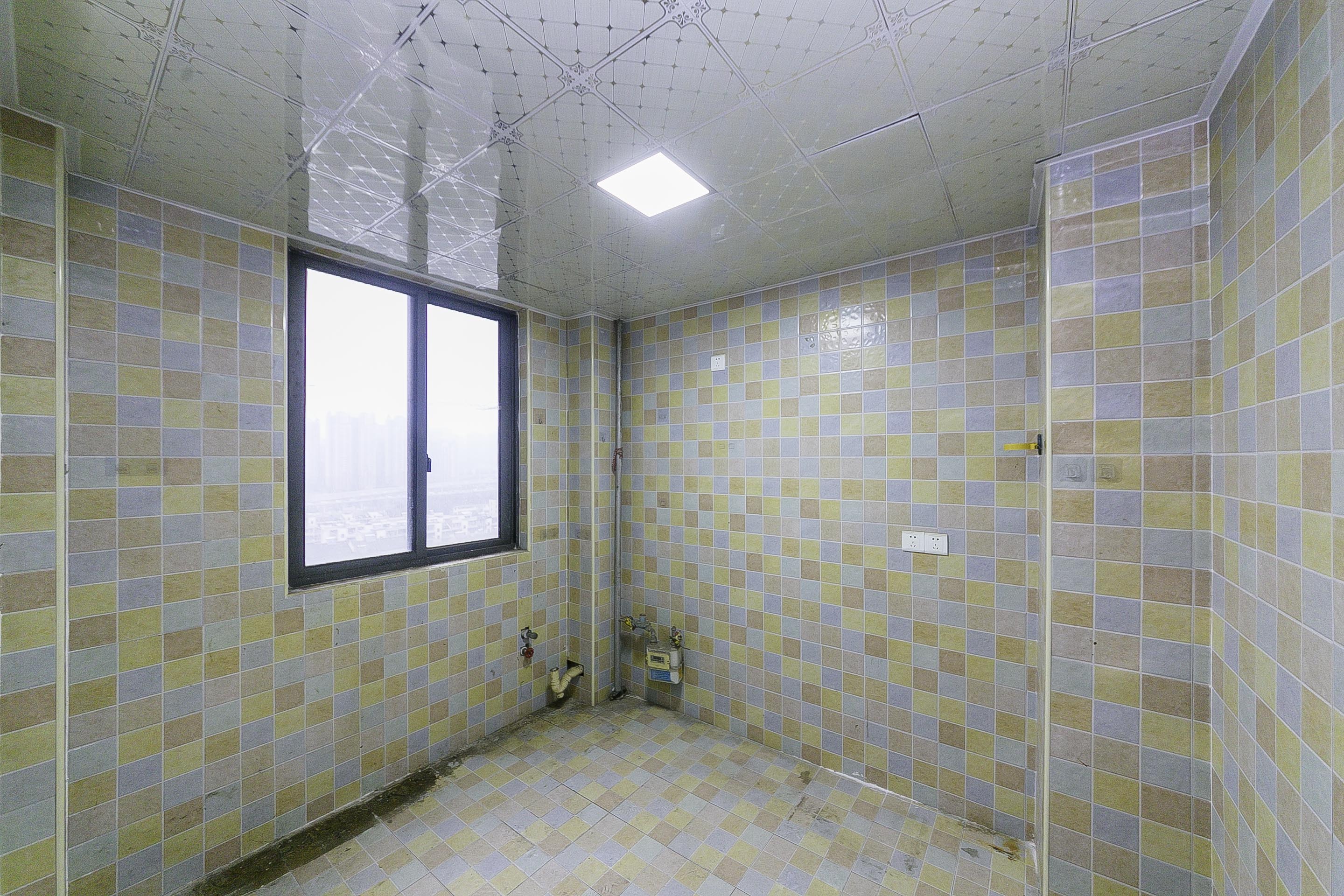 博林金谷  3室2厅2卫    139.8万厨房