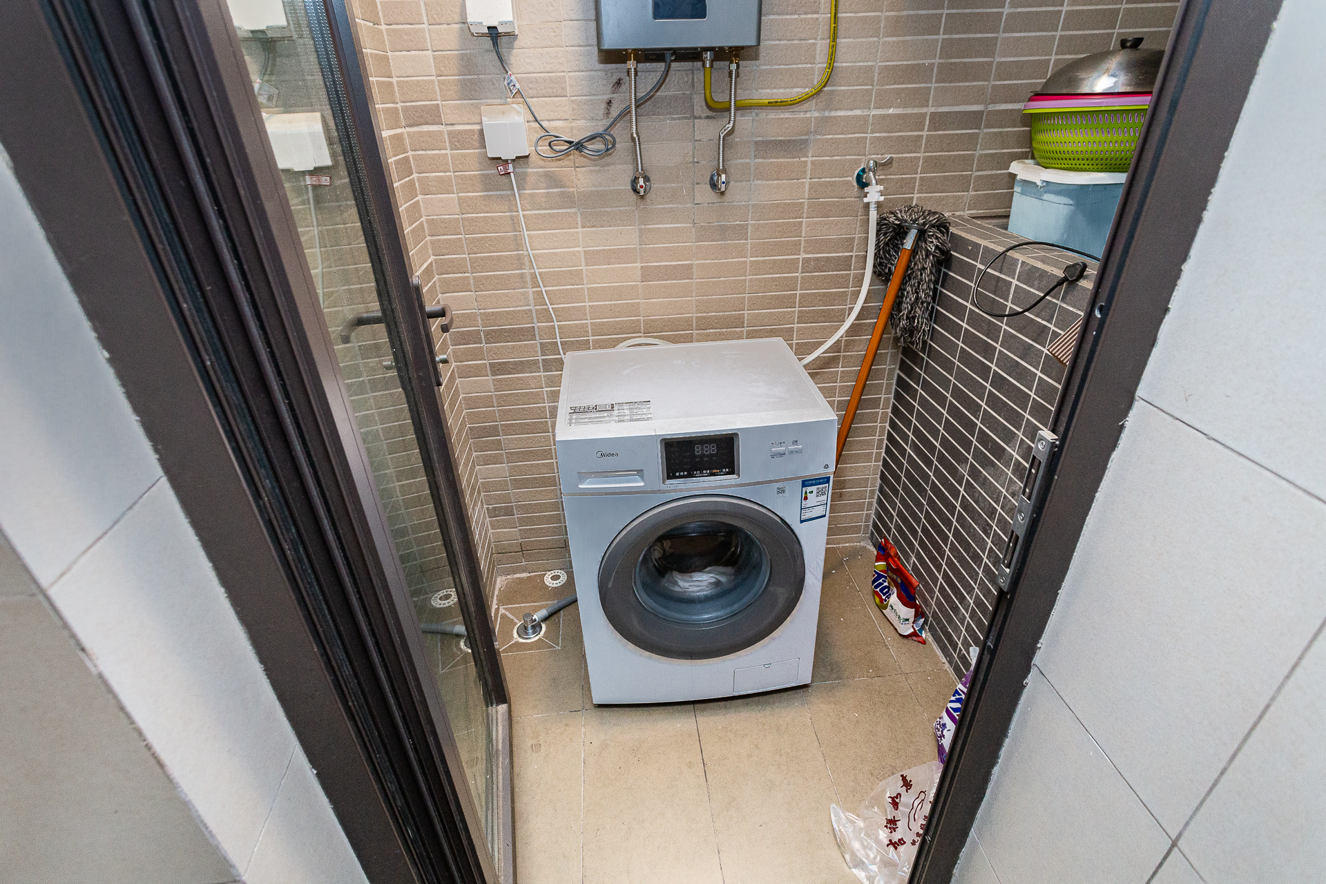 时代倾城五期 4室2厅1卫 80.0万 时代倾城五期 4室2厅1卫 80.0万阳台