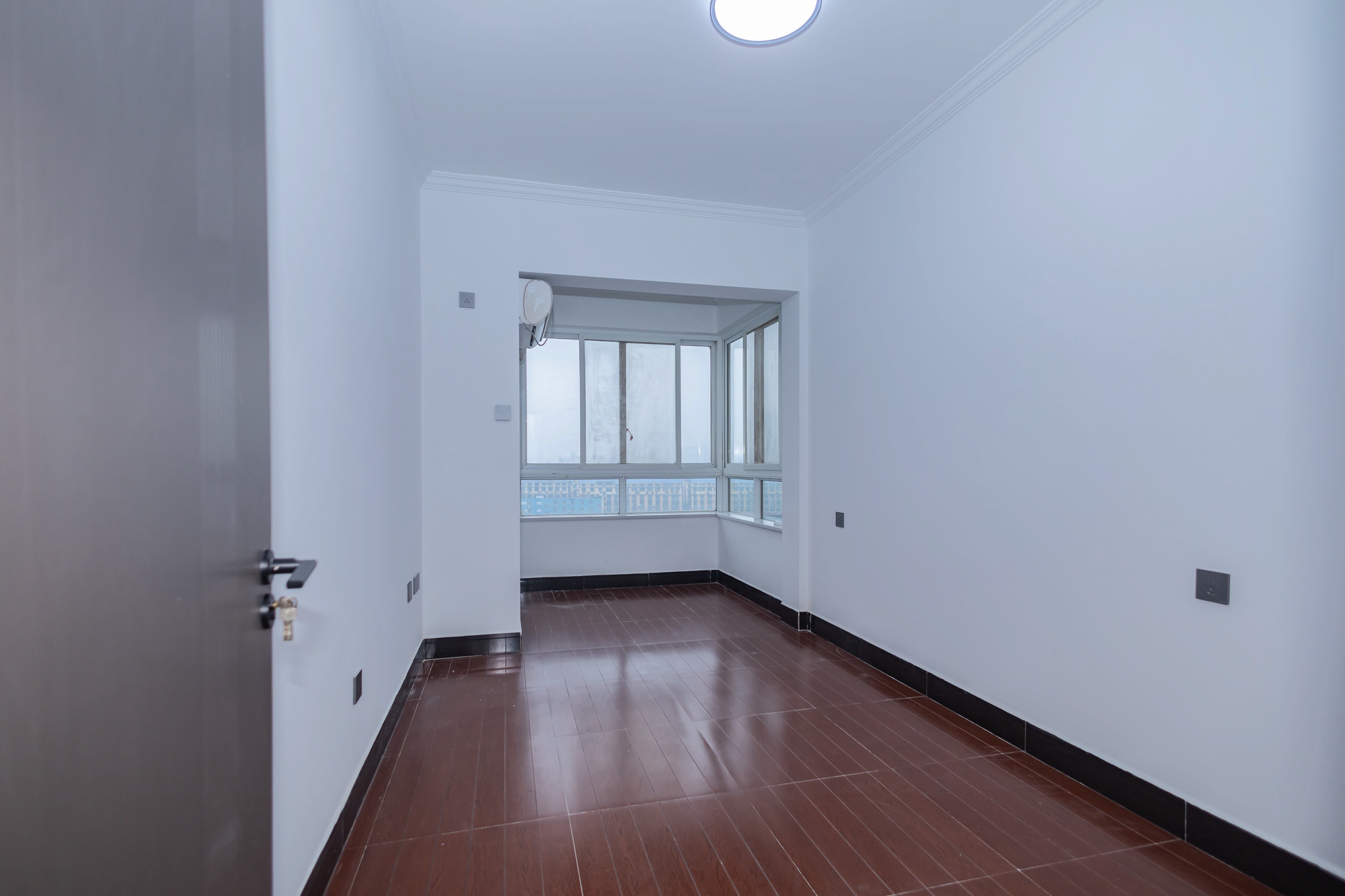 楚天馨苑  3室2厅2卫    99.0万 楚天馨苑  3室2厅2卫    99.0万卧室