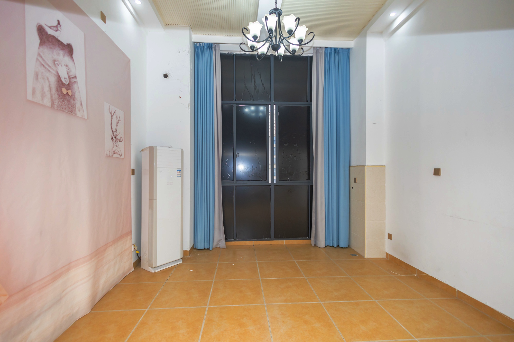 金科时代中心 1室1厅1卫 40.0万 金科时代中心 1室1厅1卫 40.0万阳台