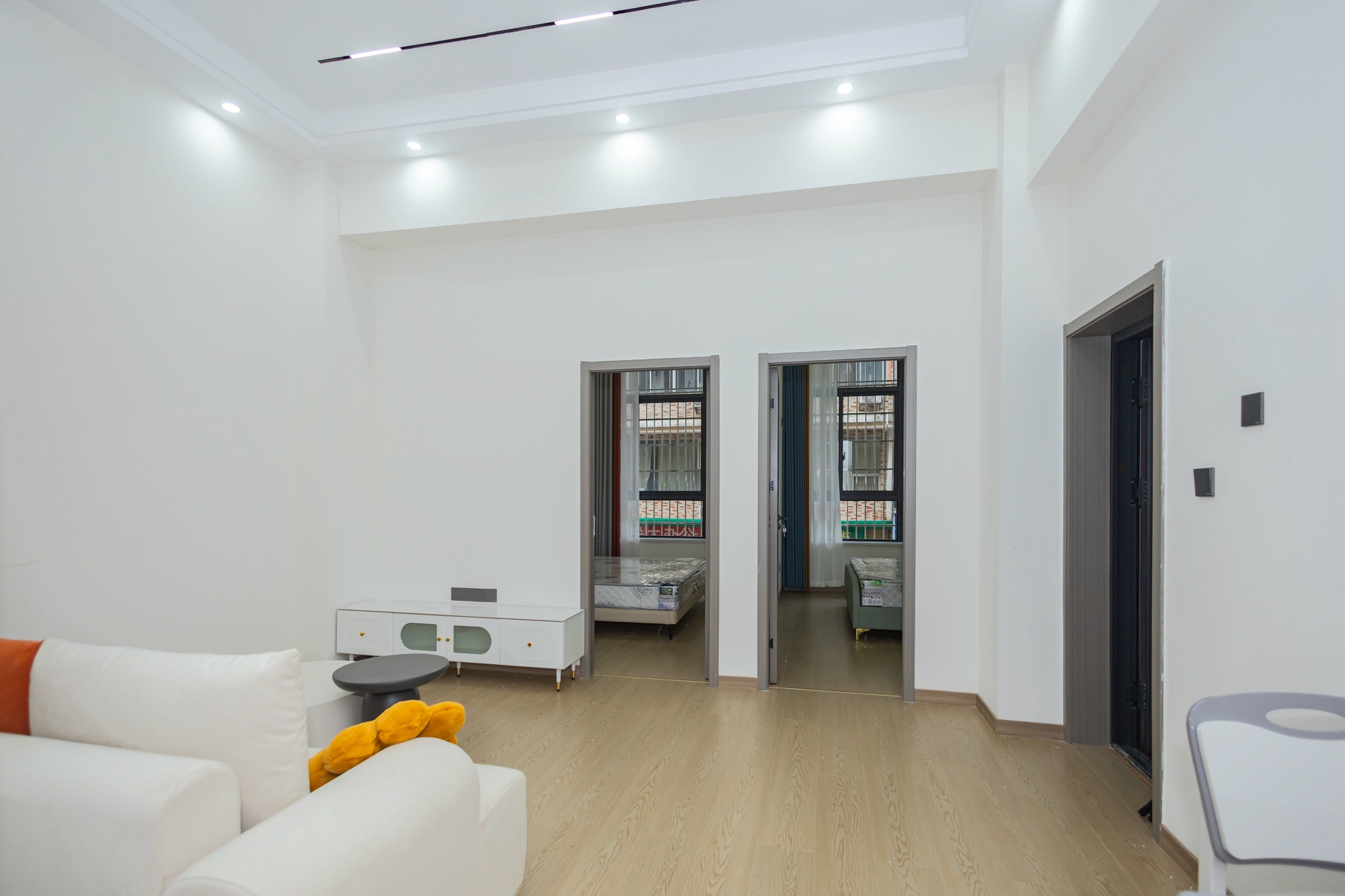 星沙商业步行街  2室2厅1卫    39.8万客厅