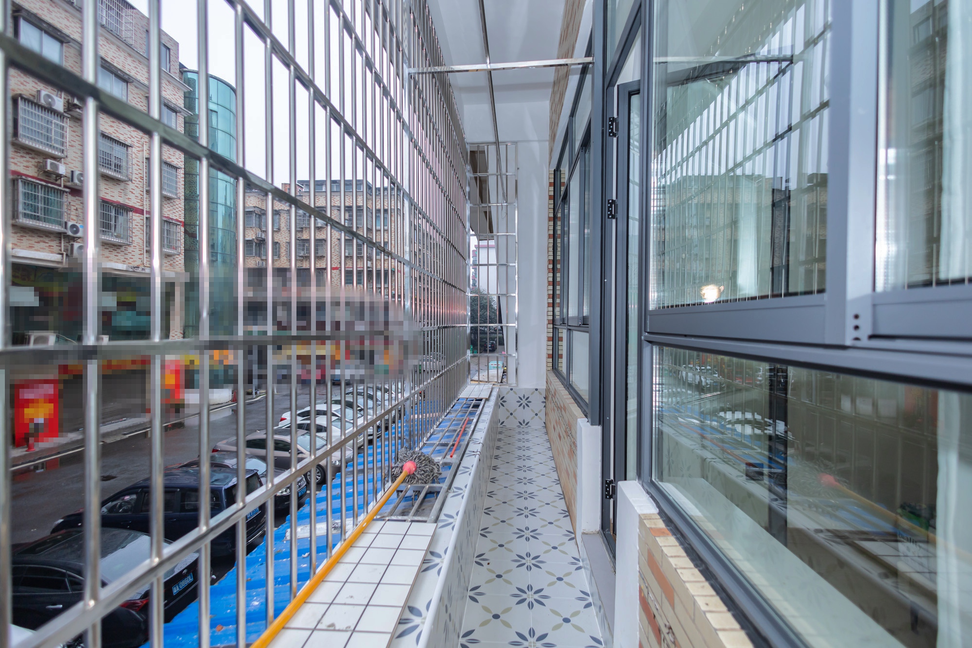 星沙商业步行街  2室2厅1卫    39.8万阳台