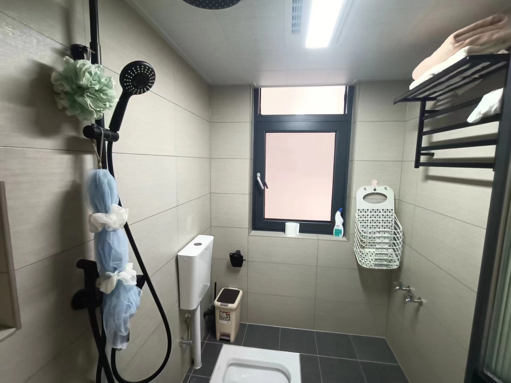 庐山春天二期曼城 4室2厅2卫 98.8万 庐山春天二期曼城 4室2厅2卫 98.8万室内图