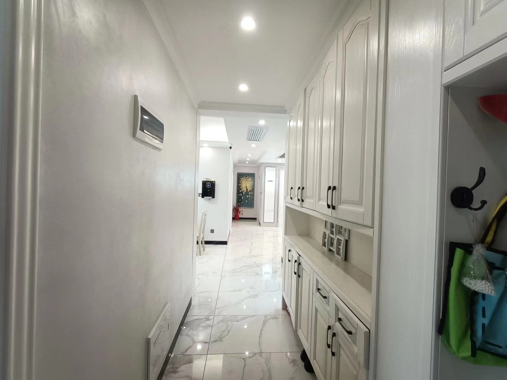 庐山春天二期曼城 4室2厅2卫 98.8万 庐山春天二期曼城 4室2厅2卫 98.8万室内图