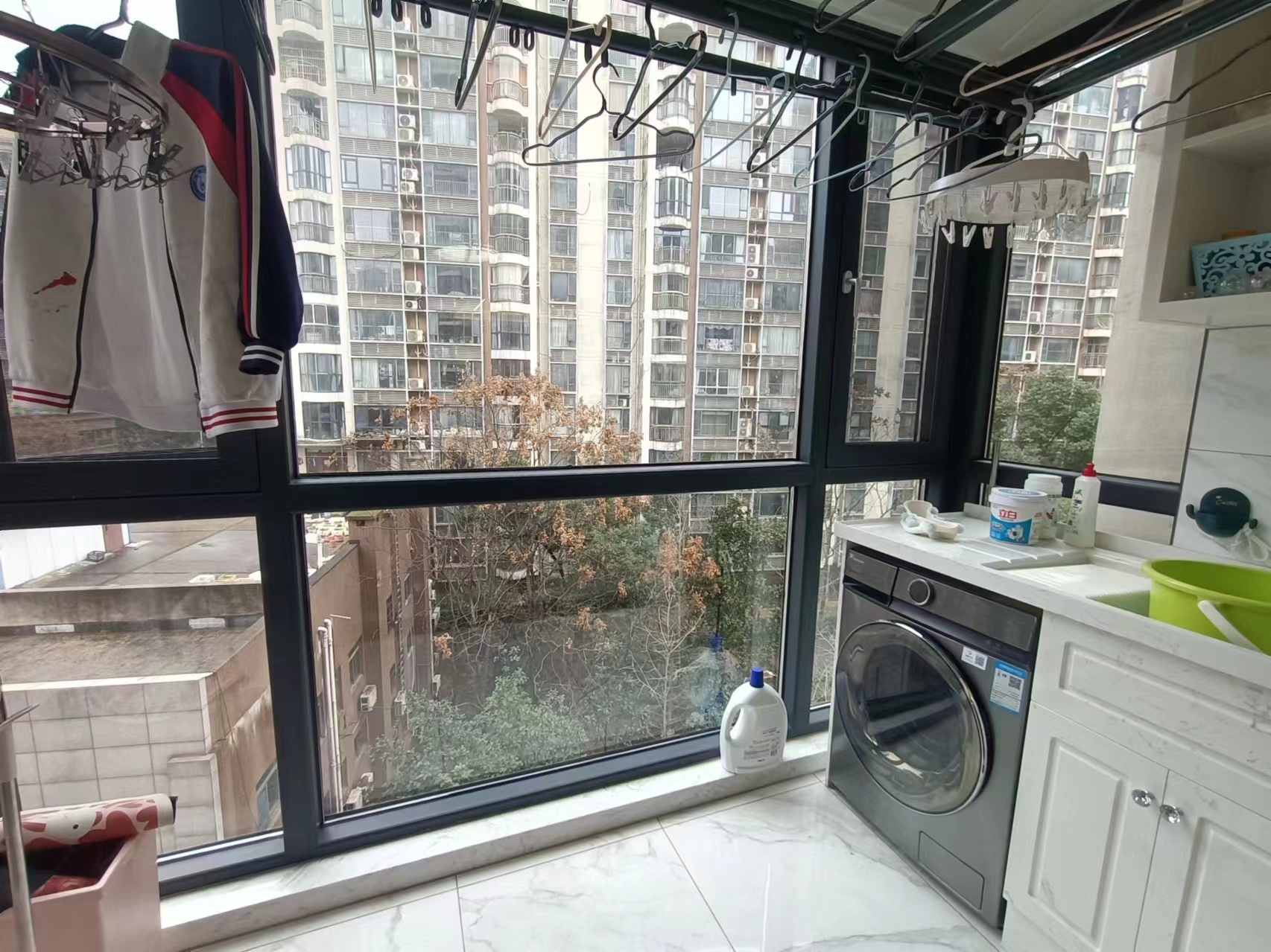 庐山春天二期曼城 4室2厅2卫 98.8万 庐山春天二期曼城 4室2厅2卫 98.8万室内图