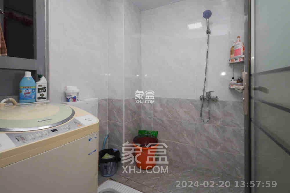 世茂铂翠湾四期（世茂悦享）  3室2厅1卫   3000.00元/月室内图