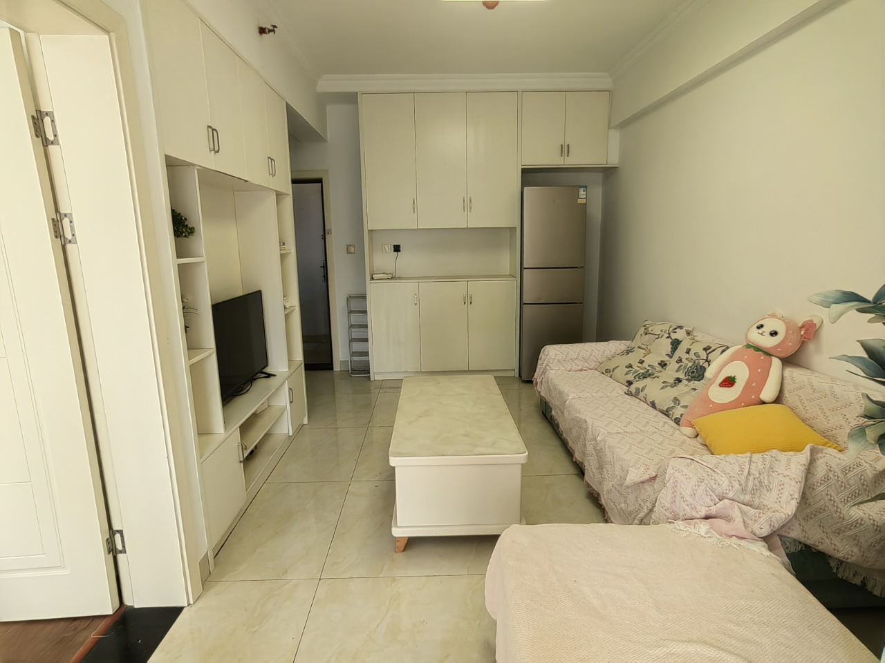 中建御山和苑 1室1厅1卫 36.0万 中建御山和苑 1室1厅1卫 36.0万室内图