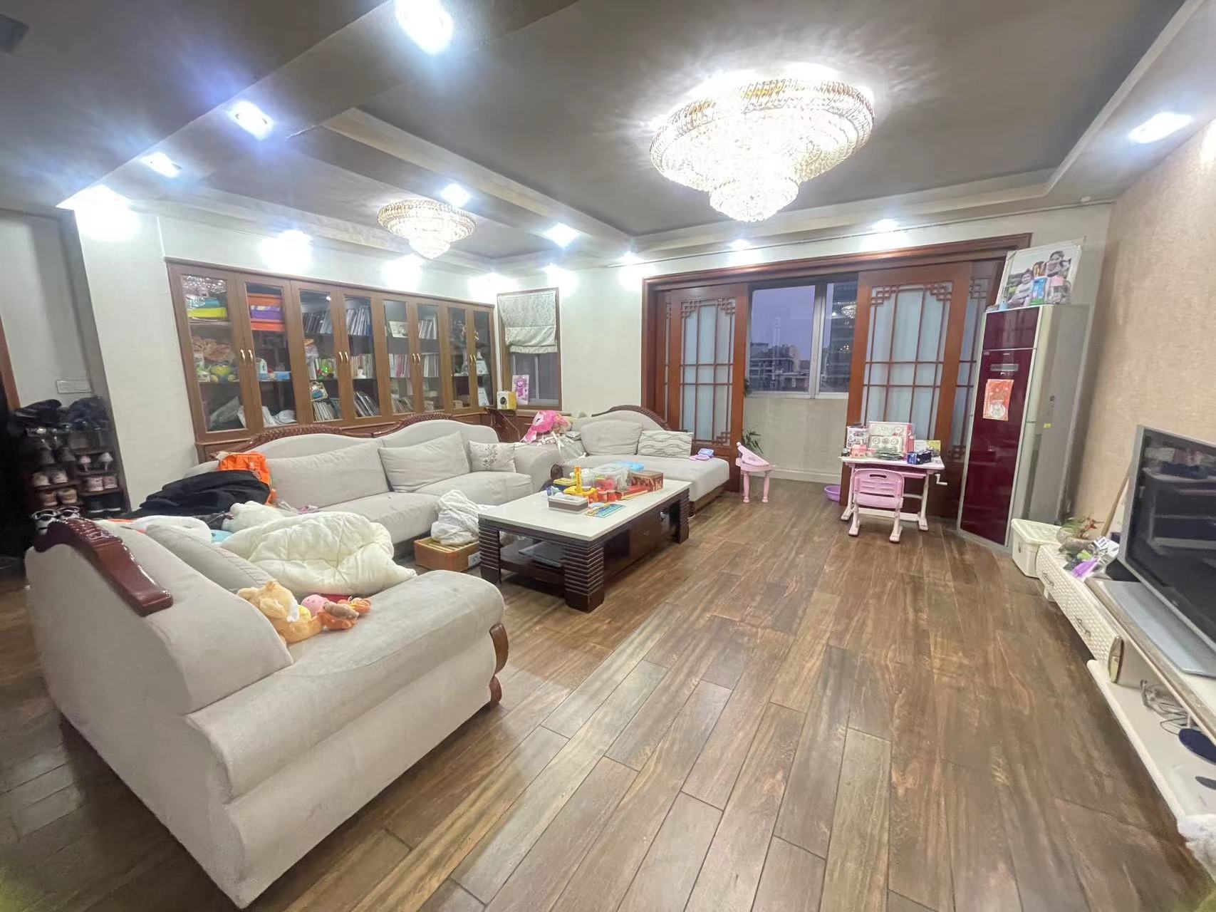 株洲锦绣江山  5室2厅3卫    92.0万 株洲锦绣江山  5室2厅3卫    92.0万室内图