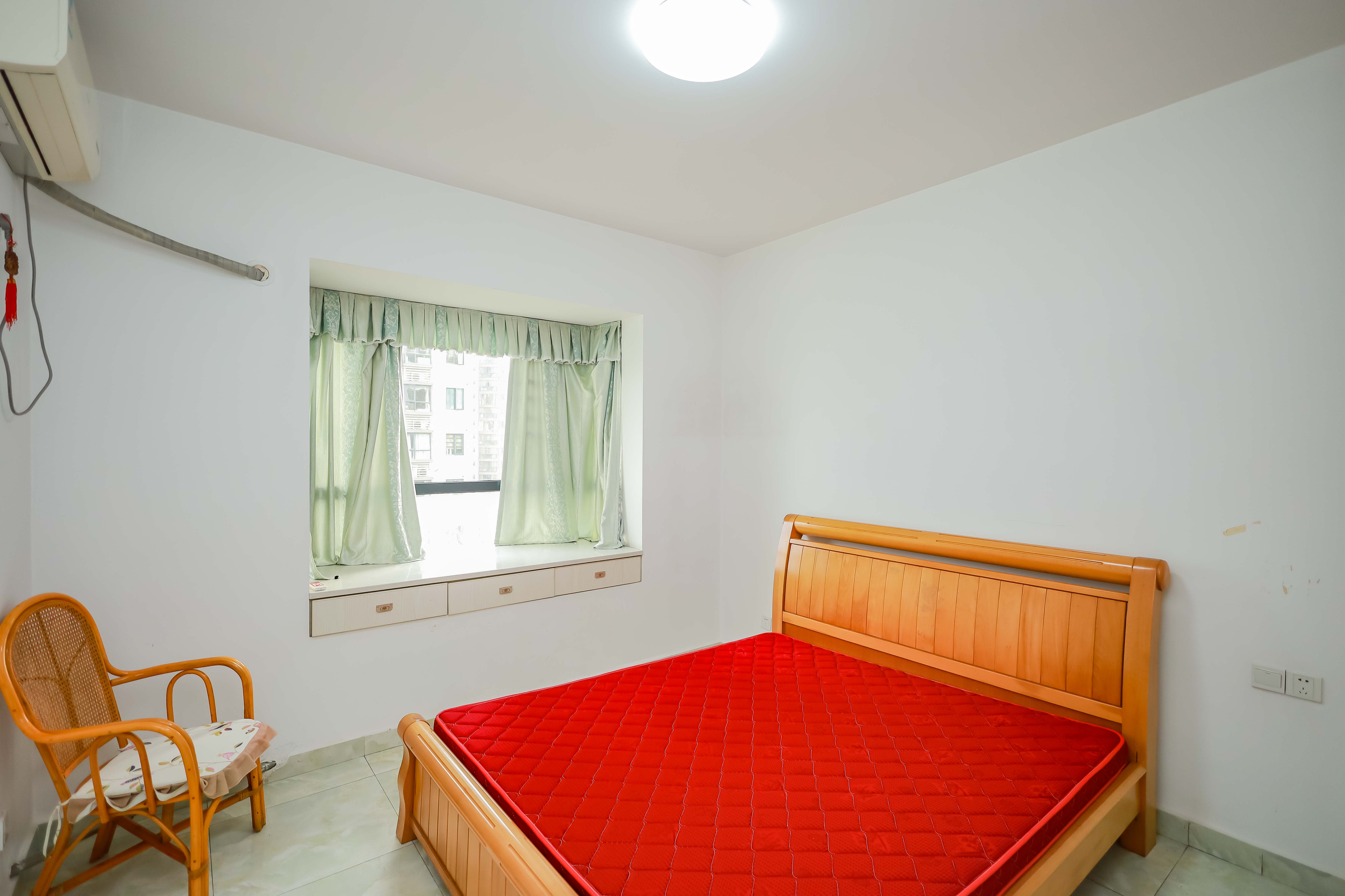 莱茵城 2室2厅1卫 59.0万 莱茵城 2室2厅1卫 59.0万卧室