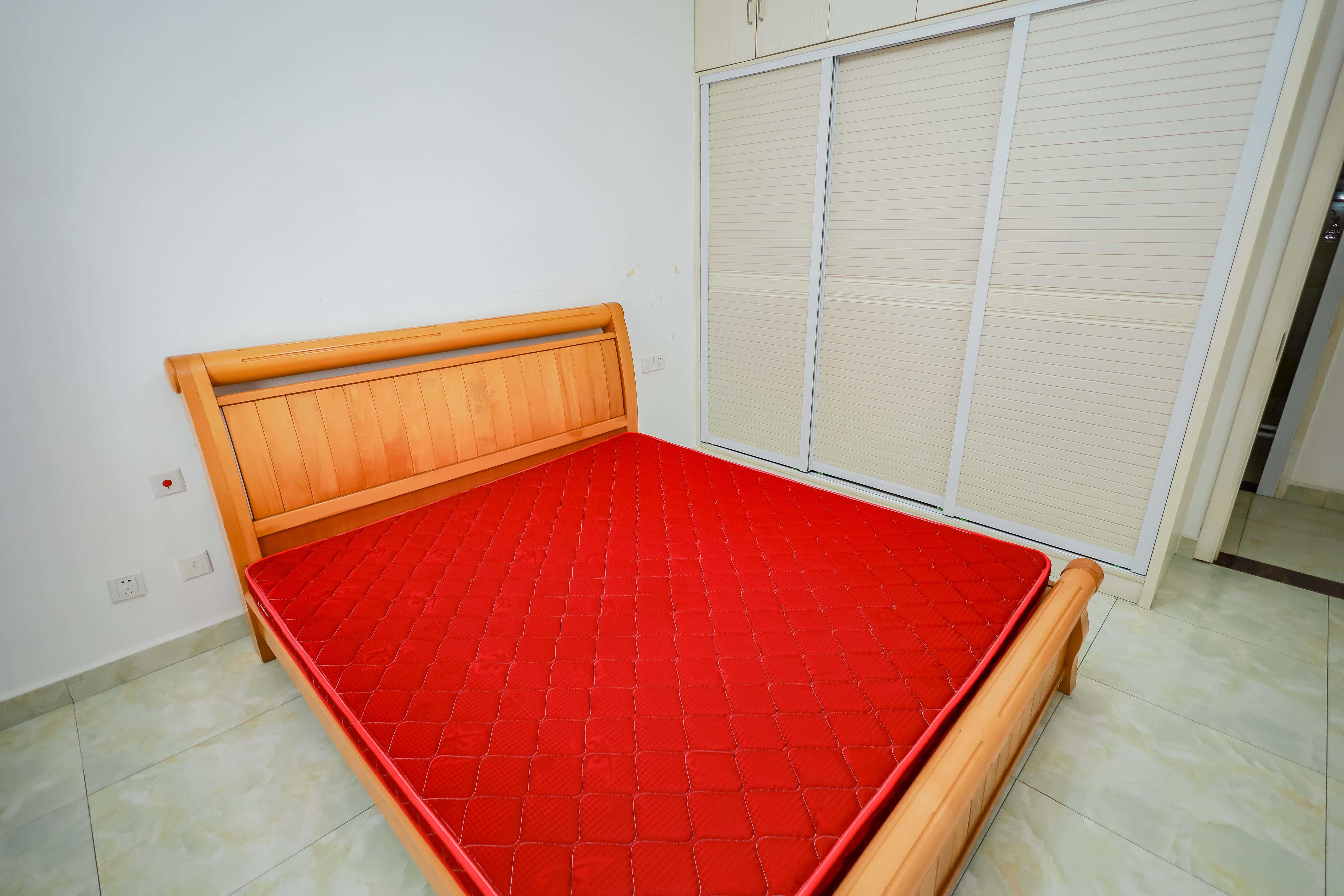 莱茵城 2室2厅1卫 59.0万 莱茵城 2室2厅1卫 59.0万卧室