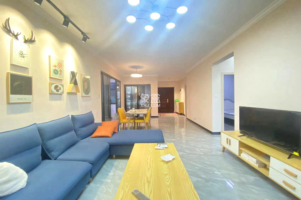 长房东旭国际  3室2厅1卫    120.0万