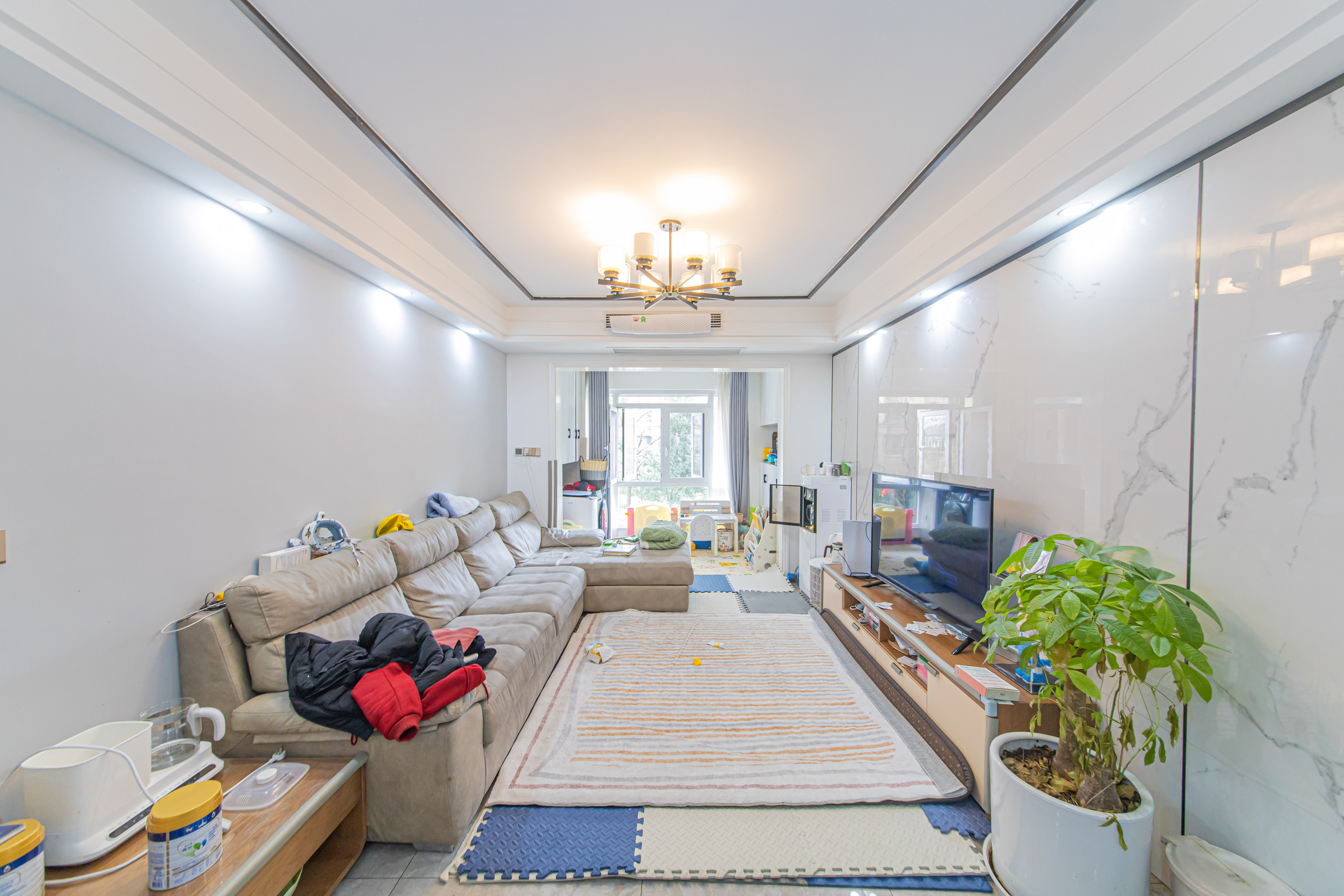 鑫远悦城(鑫远悦时代) 3室2厅1卫 102.0万 鑫远悦城(鑫远悦时代) 3室2厅1卫 102.0万客厅