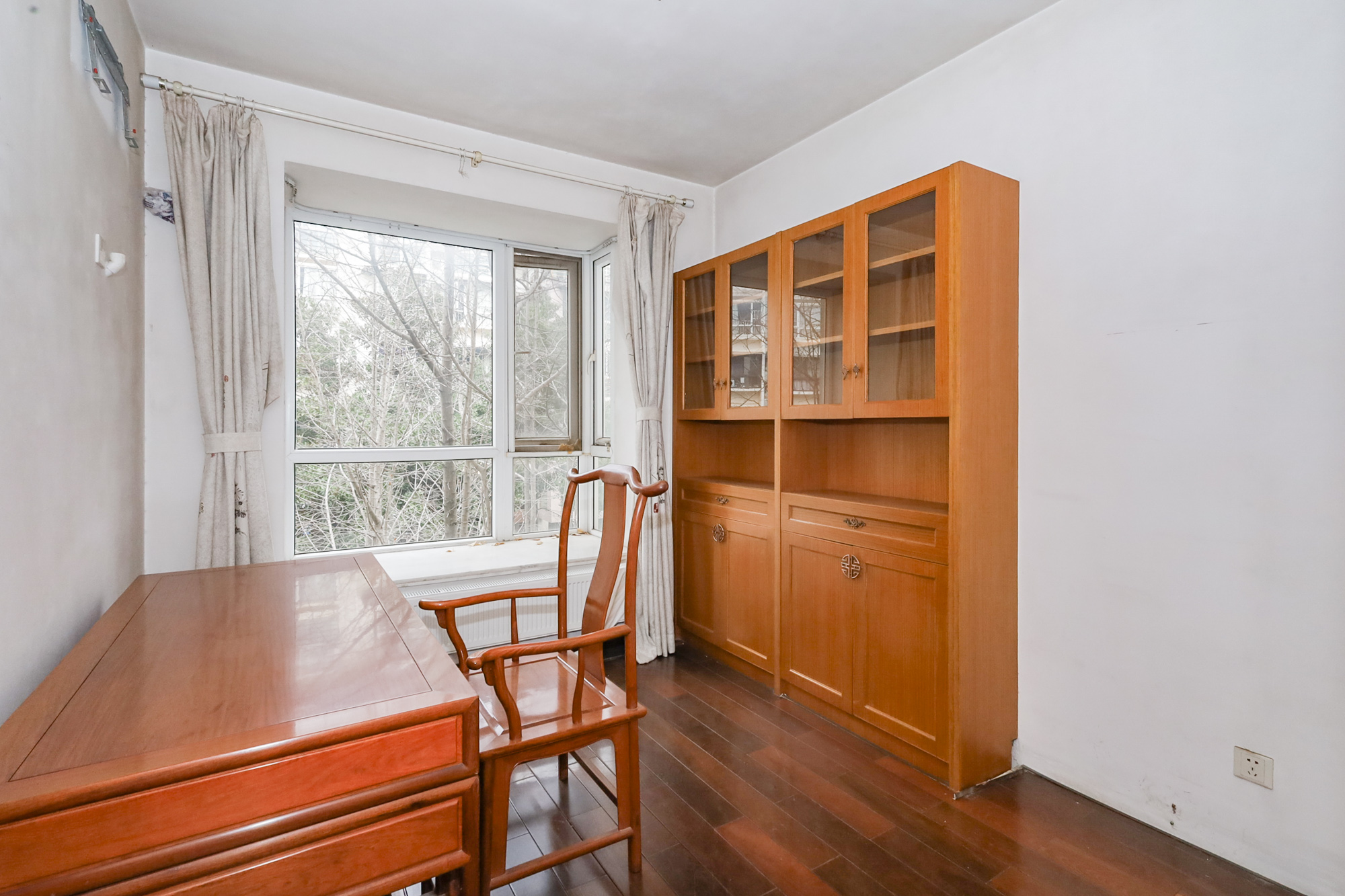 八方小区A区  4室2厅2卫    508.0万其他