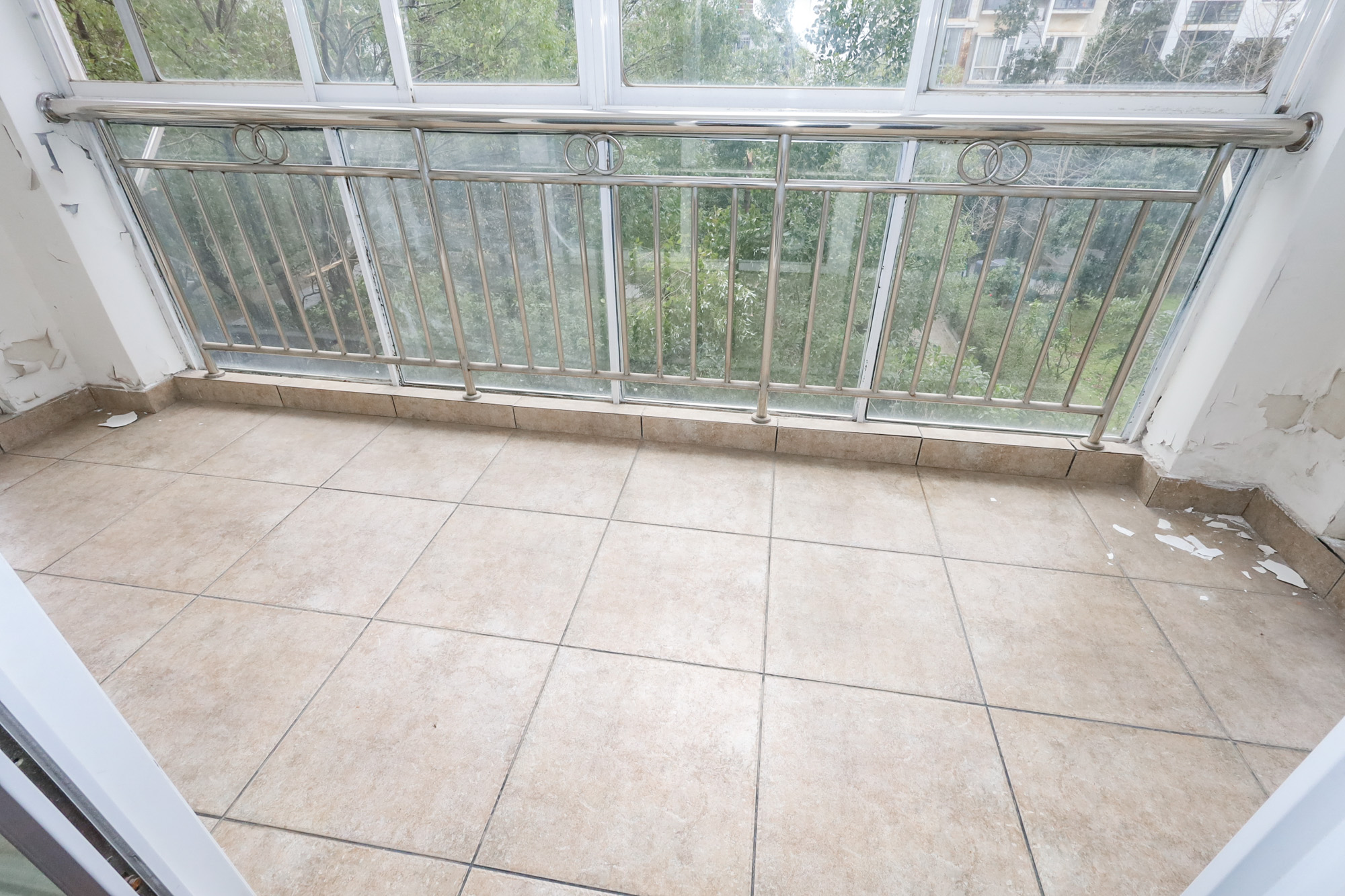 八方小区A区 4室2厅2卫 508.0万 八方小区A区 4室2厅2卫 508.0万阳台