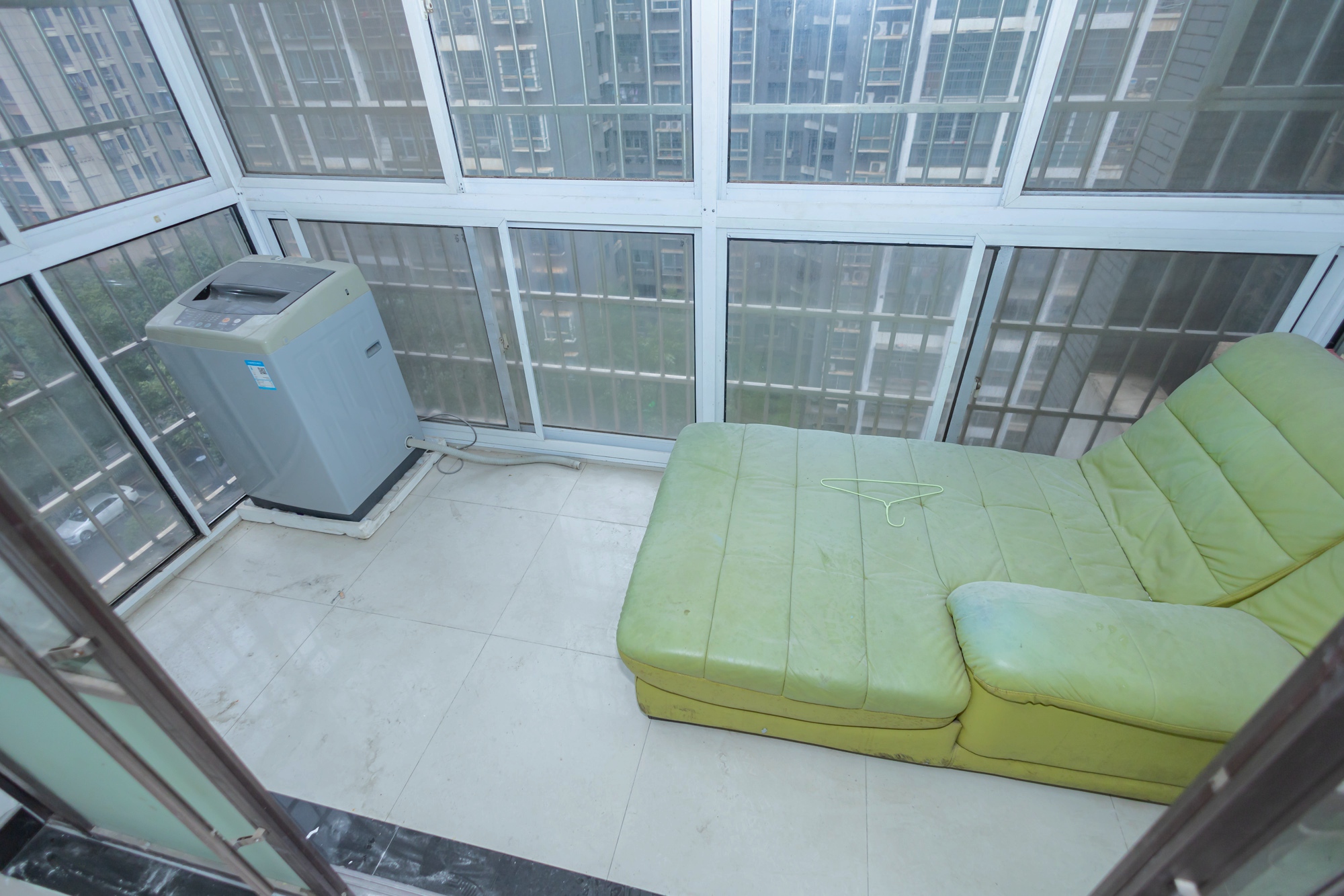 景上鑫苑 4室2厅1卫 88.0万 景上鑫苑 4室2厅1卫 88.0万阳台