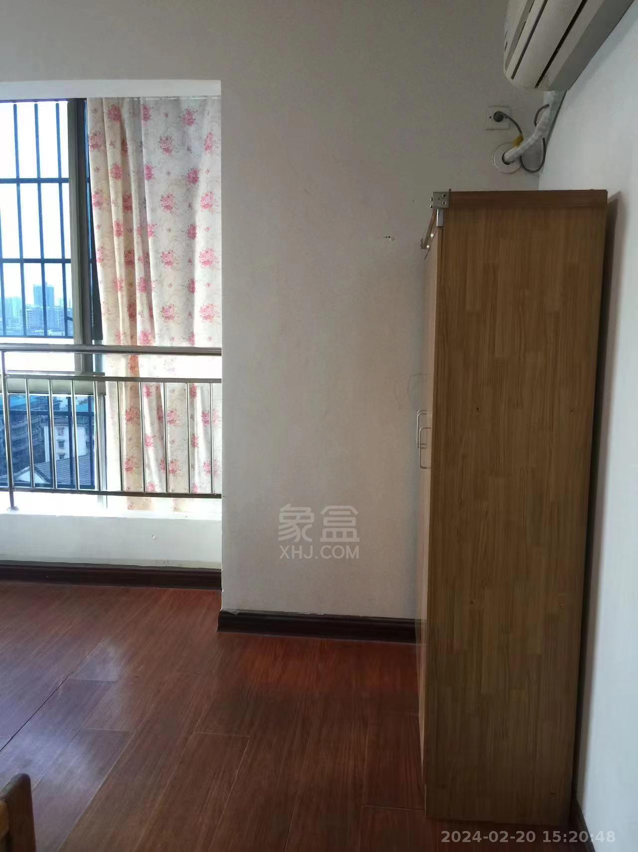 紫金名门  2室2厅1卫   1500.00元/月室内图