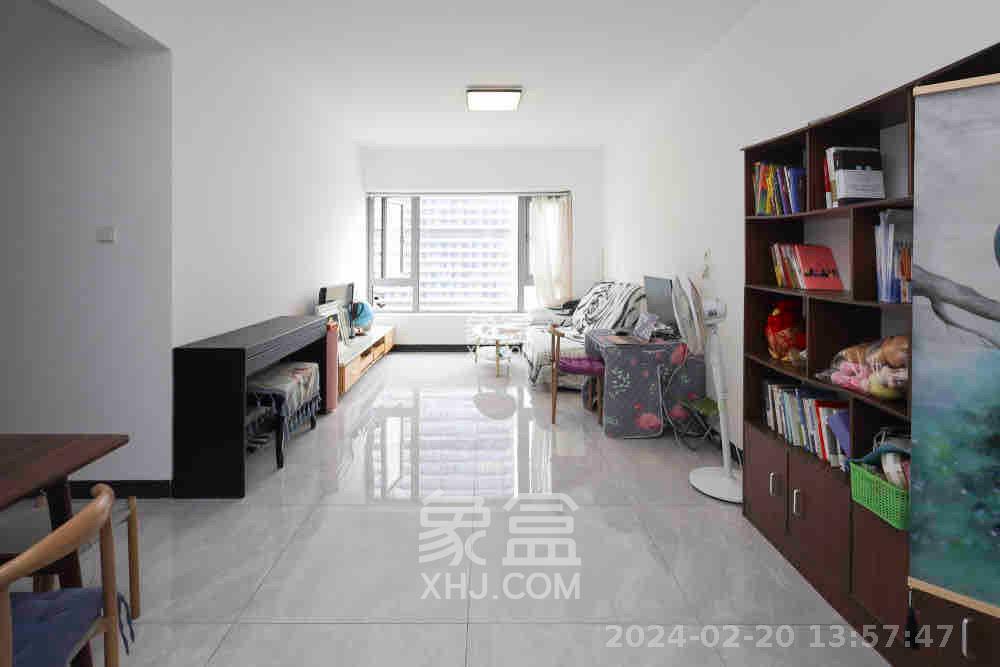 世茂铂翠湾四期（世茂悦享）  3室2厅1卫   3000.00元/月室内图1