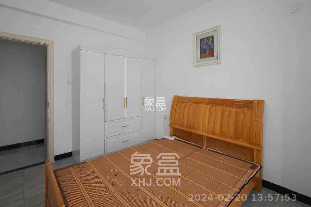 世茂铂翠湾四期（世茂悦享）  3室2厅1卫   3000.00元/月室内图