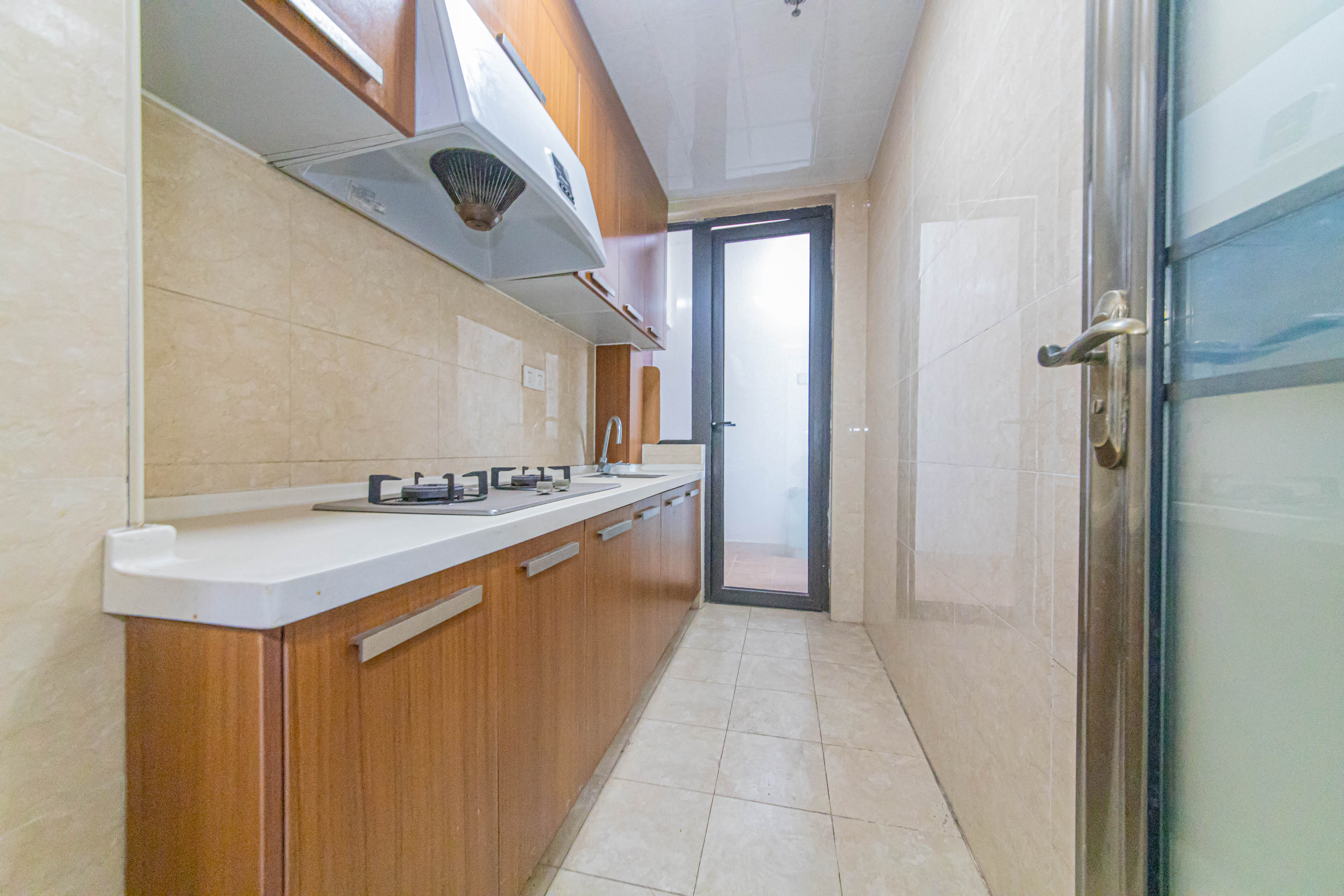 中信凯旋蓝岸(中信新城三期)  3室2厅1卫    45.0万 中信凯旋蓝岸(中信新城三期)  3室2厅1卫    45.0万厨房