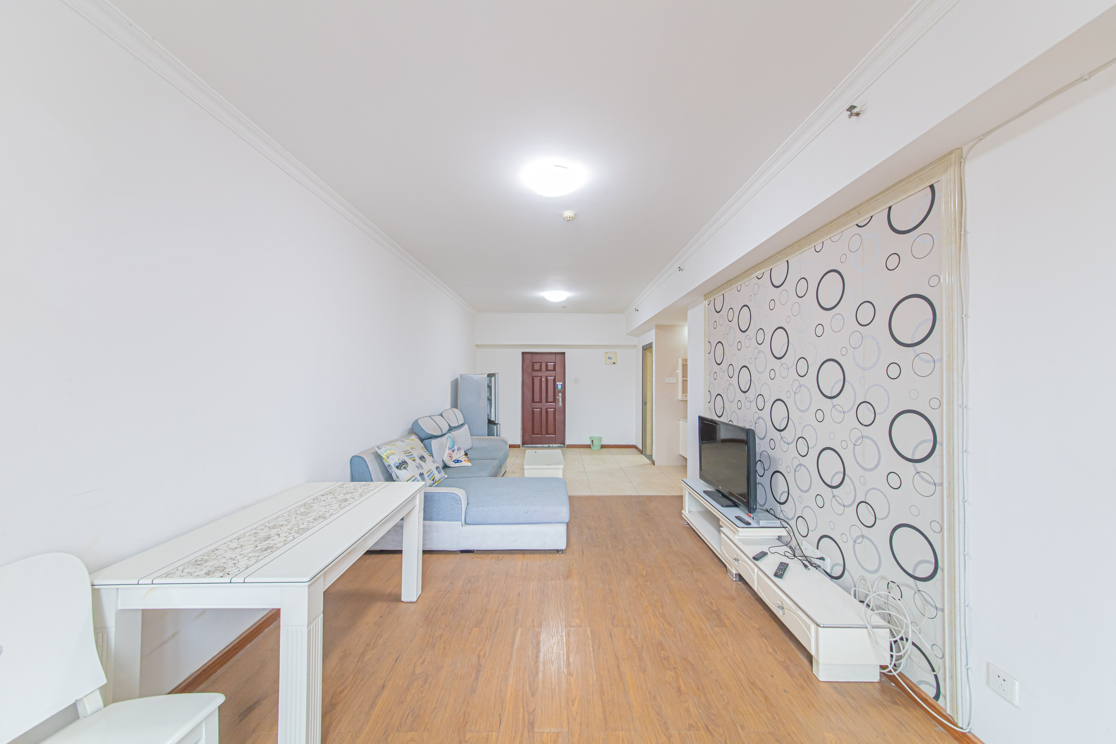 中信凯旋蓝岸(中信新城三期)  3室2厅1卫    45.0万 中信凯旋蓝岸(中信新城三期)  3室2厅1卫    45.0万客厅