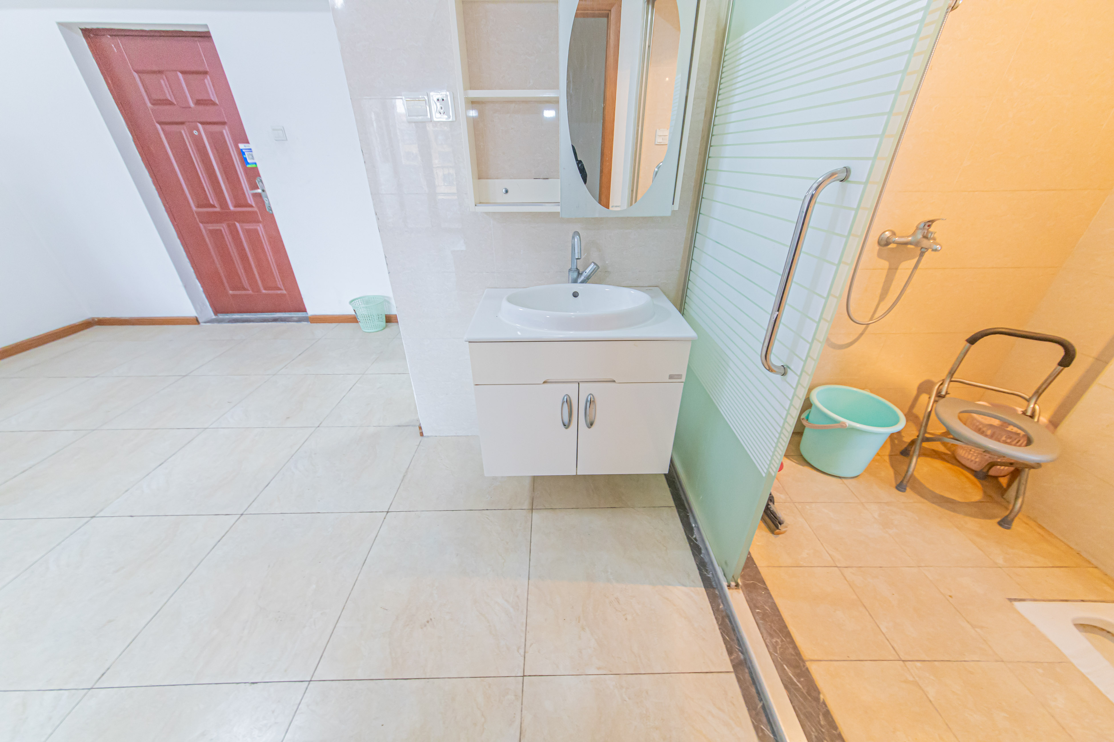 中信凯旋蓝岸(中信新城三期)  3室2厅1卫    45.0万 中信凯旋蓝岸(中信新城三期)  3室2厅1卫    45.0万卫生间