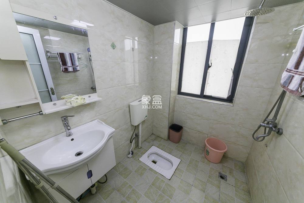 興隆景苑  3室2廳2衛(wèi)   121.80萬