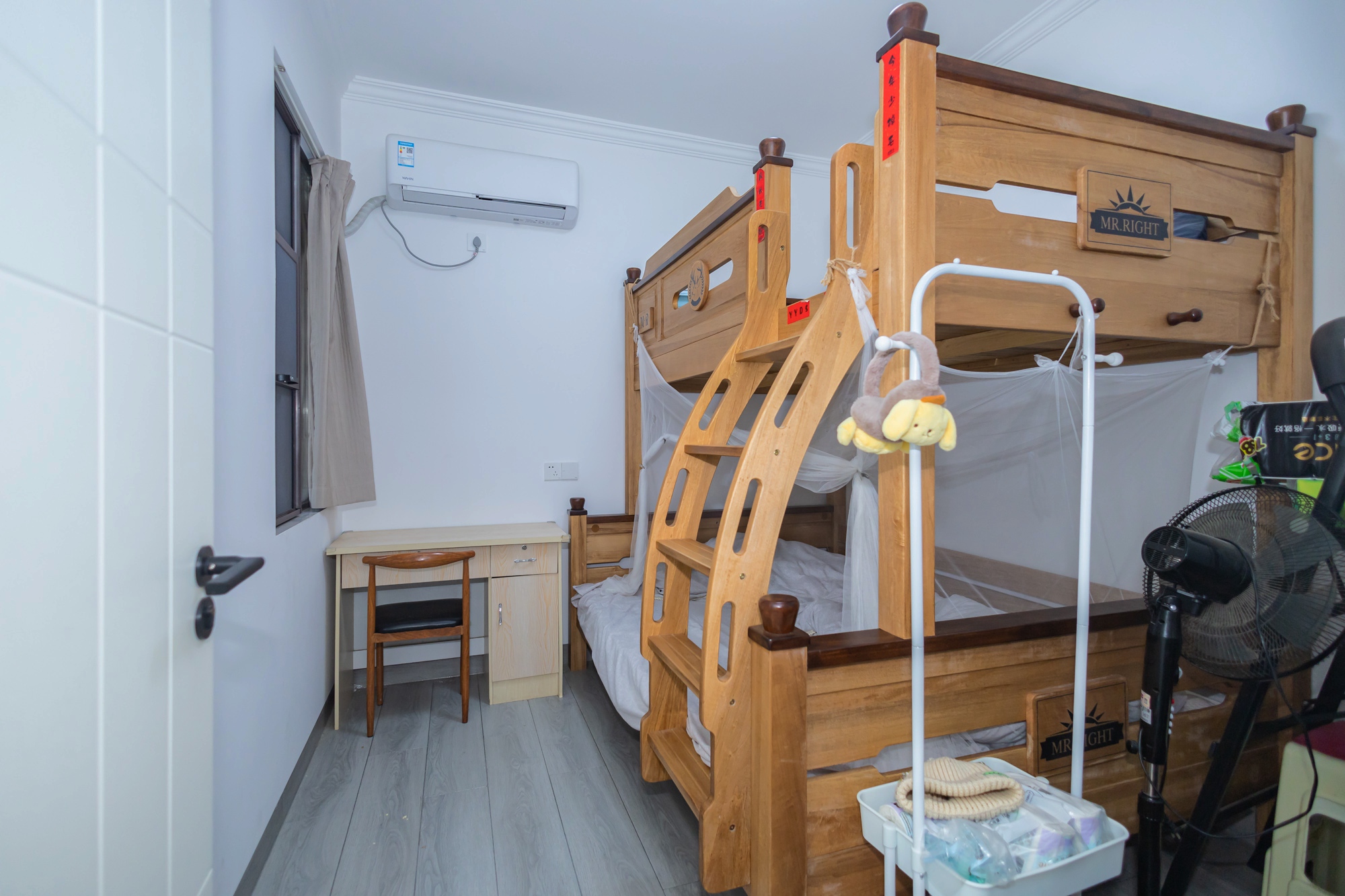 星雅美辰 3室2厅2卫 110.0万 星雅美辰 3室2厅2卫 110.0万卧室