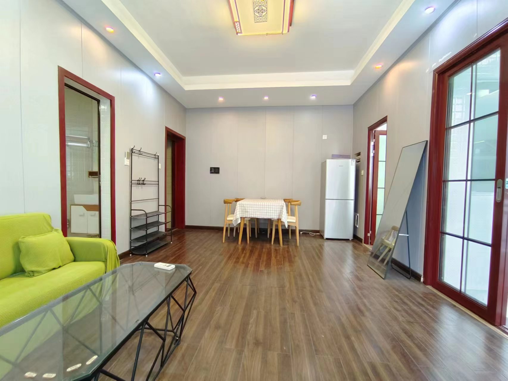 庐山一号  1室1厅1卫    28.8万 庐山一号  1室1厅1卫    28.8万室内图