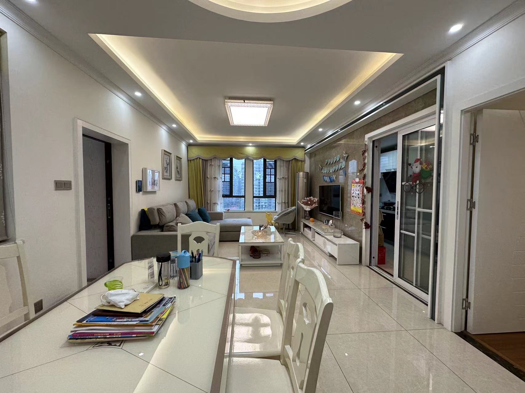 泰山公馆 3室2厅1卫 69.8万 泰山公馆 3室2厅1卫 69.8万室内图