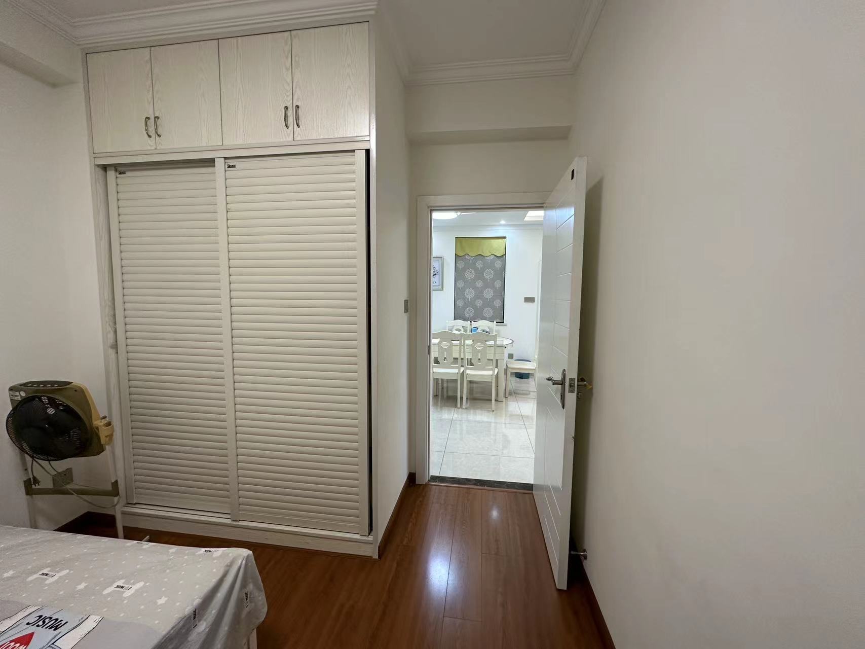 泰山公馆 3室2厅1卫 69.8万 泰山公馆 3室2厅1卫 69.8万室内图