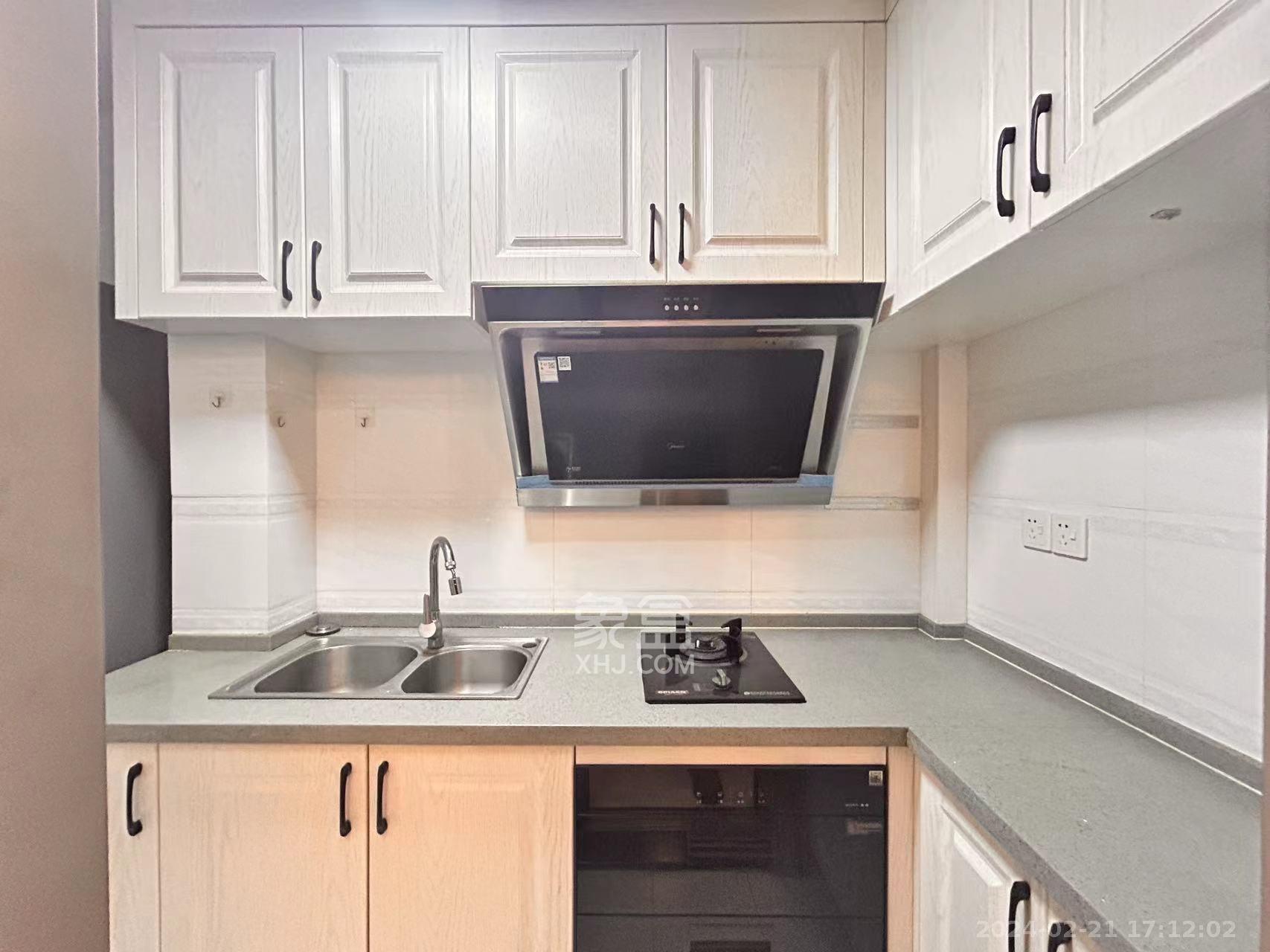 荣悦台 1室1厅1卫 2100.0元/月 荣悦台 1室1厅1卫 2100.0元/月室内图